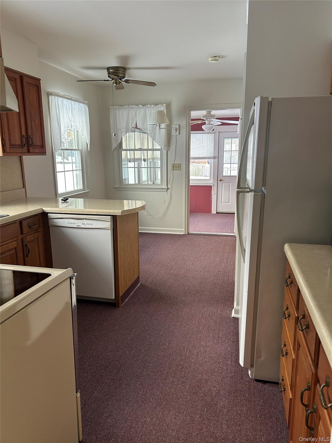 2 Scism Circle, Red Hook, NY 12571