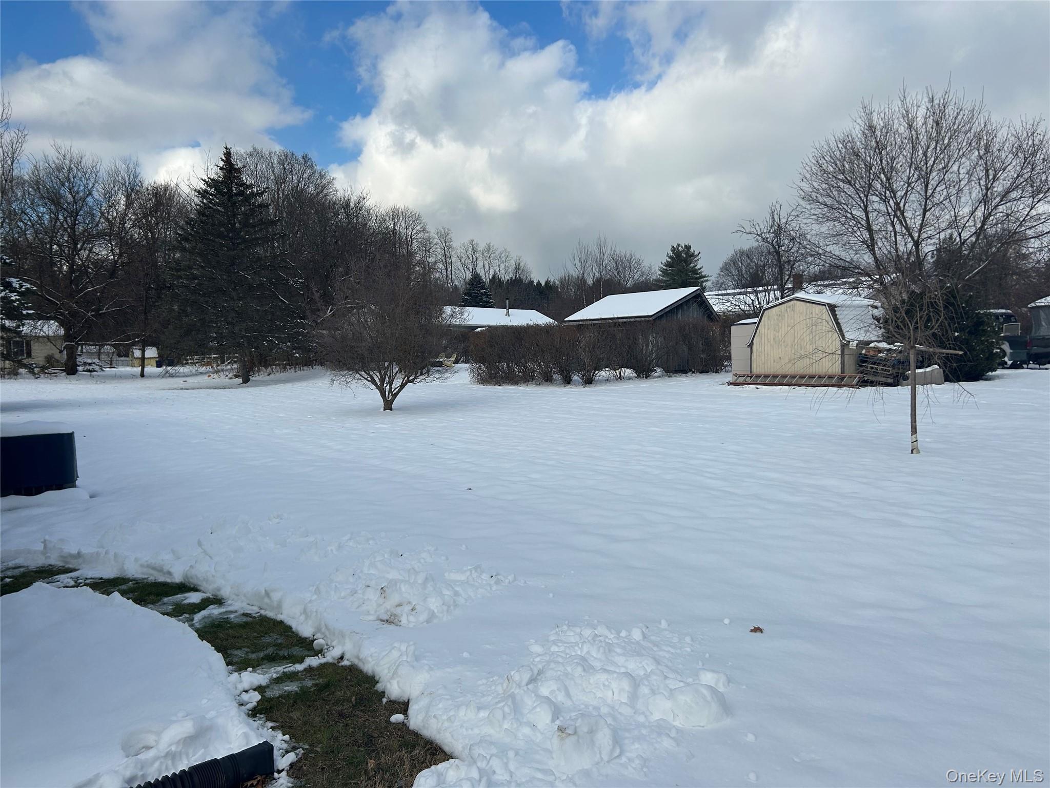 2 Scism Circle, Red Hook, NY 12571