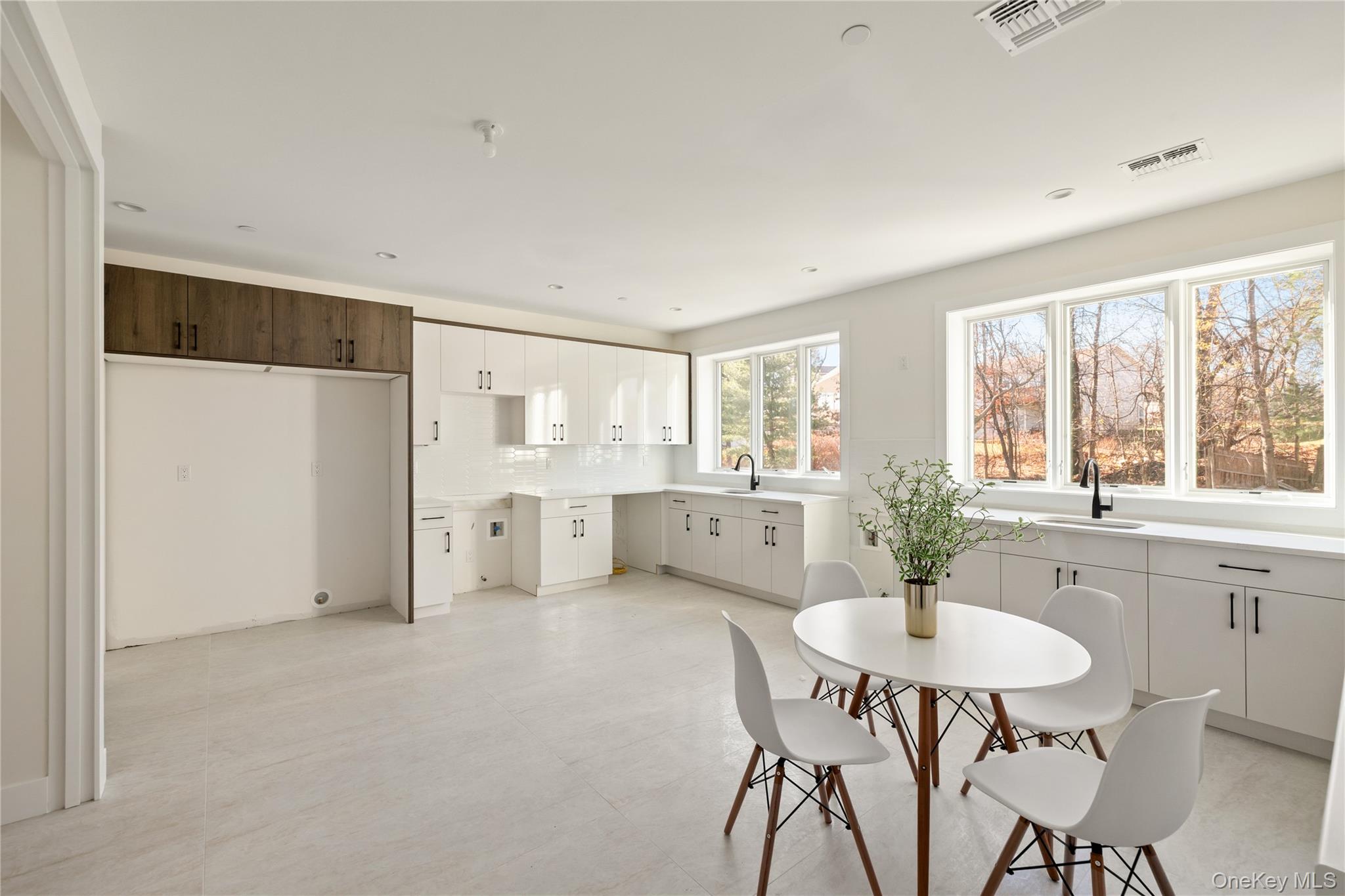 5 Valley Way # 321, Spring Valley, NY 10977