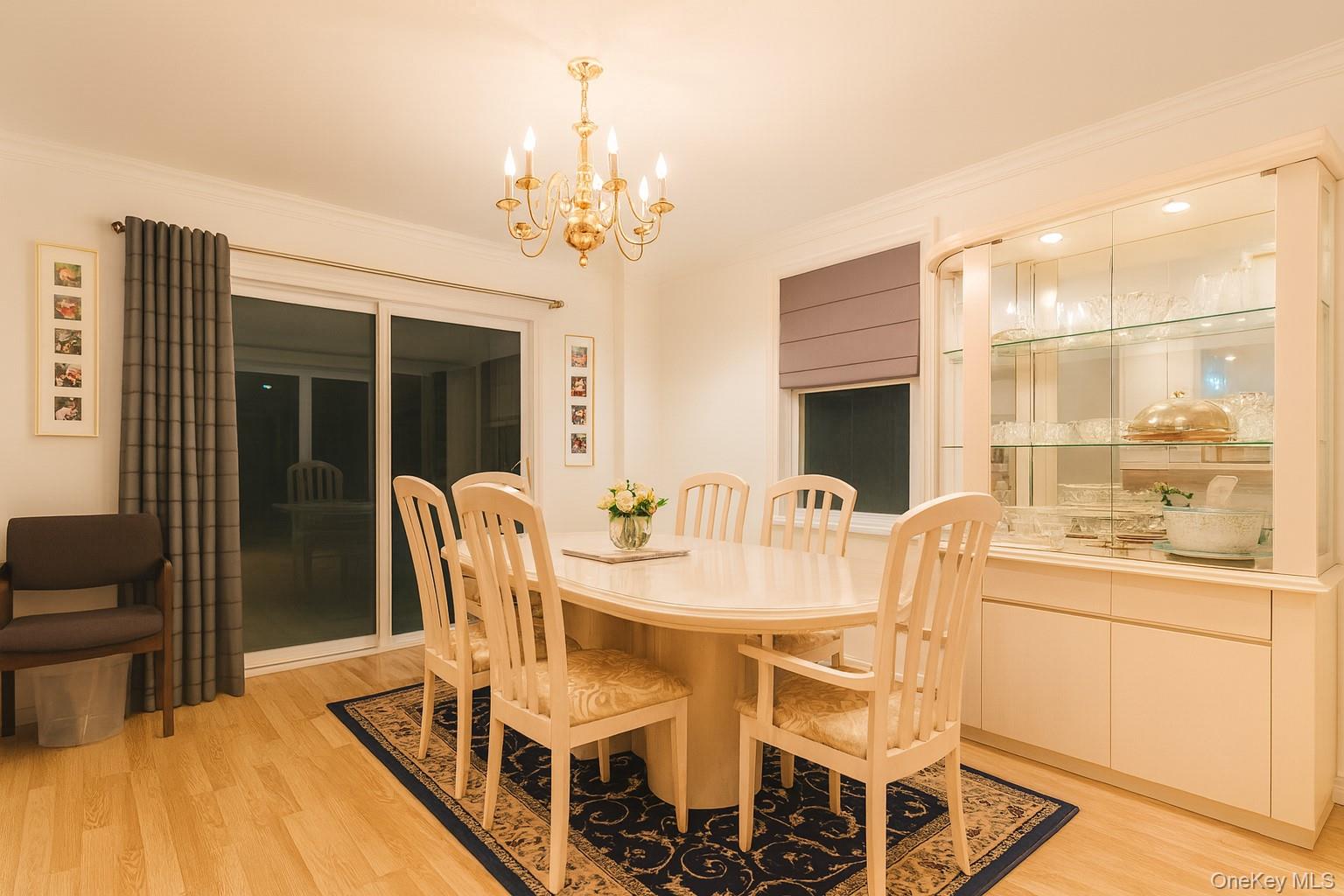 9 Bagley Avenue, Albertson, NY 11507