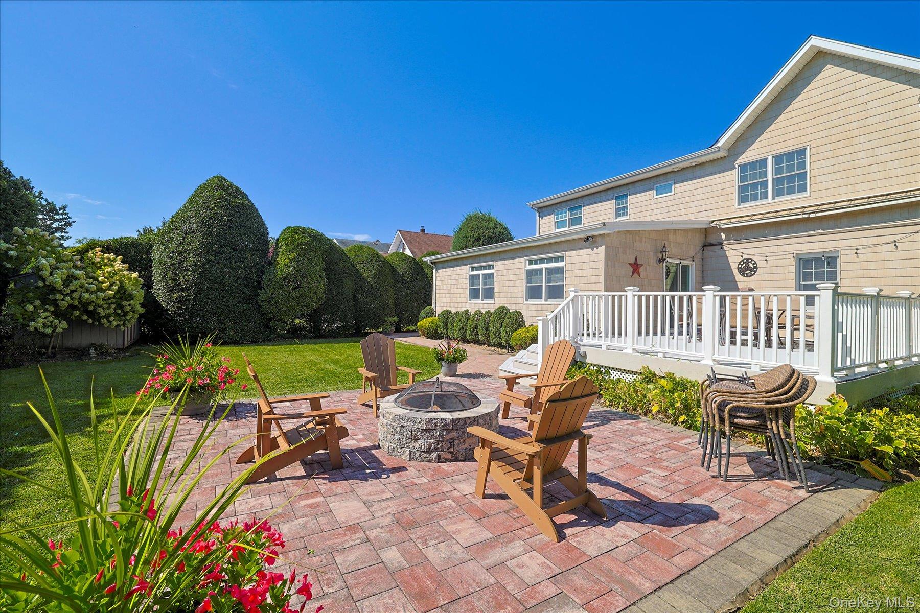 122 Pine Street, Rockville Centre, NY 11570