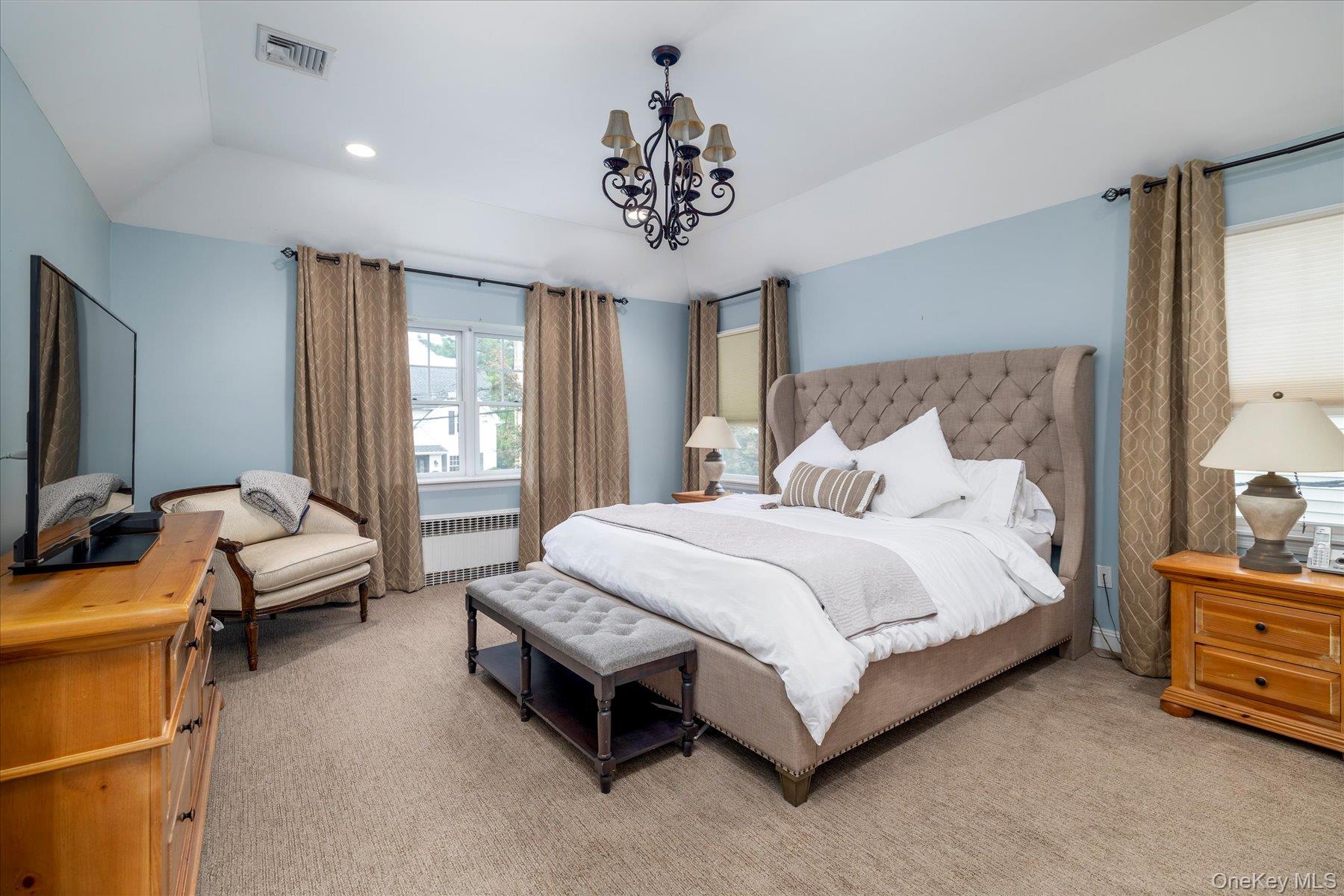 122 Pine Street, Rockville Centre, NY 11570