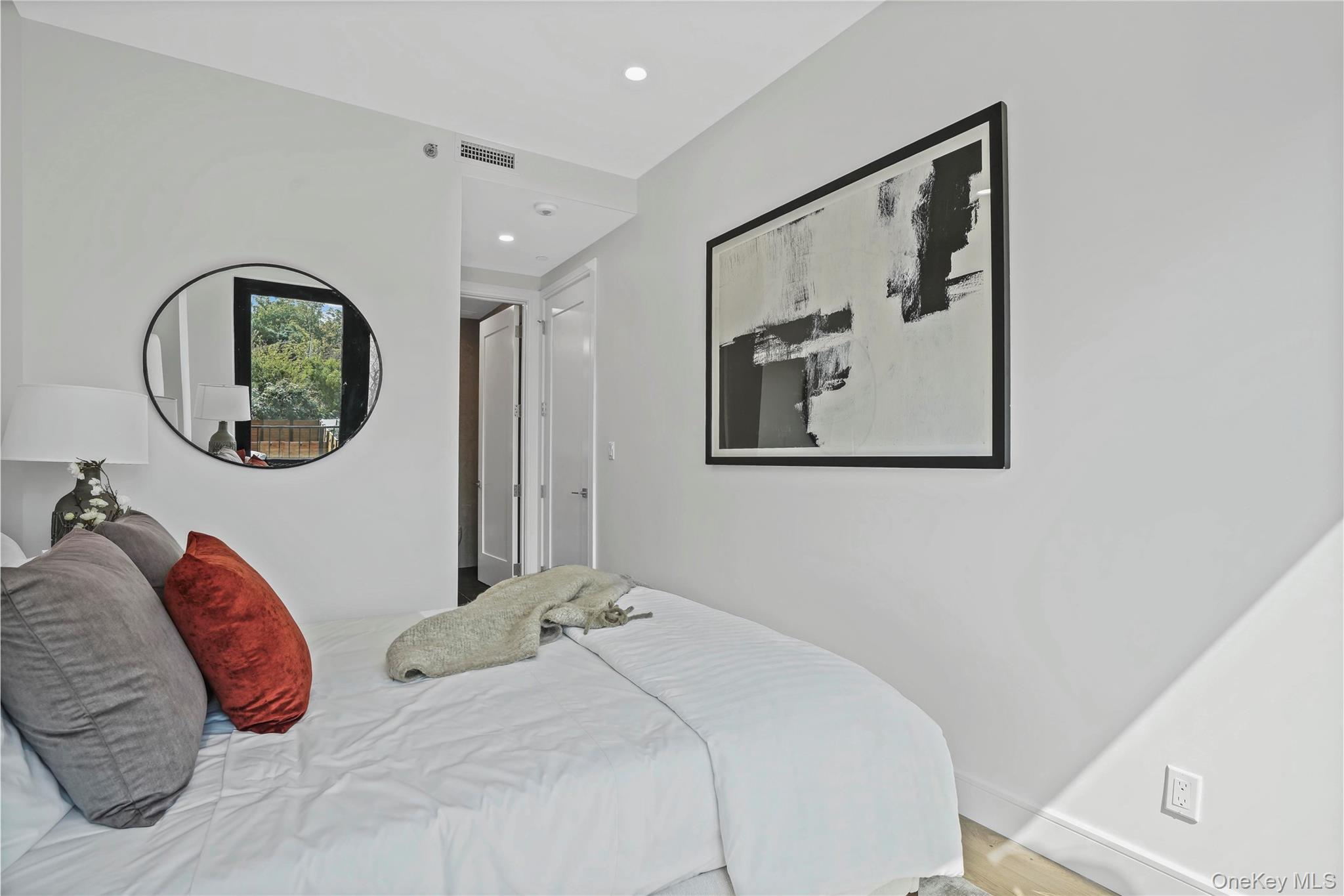 21-31 Shore Boulevard # 3, Astoria, NY 11105