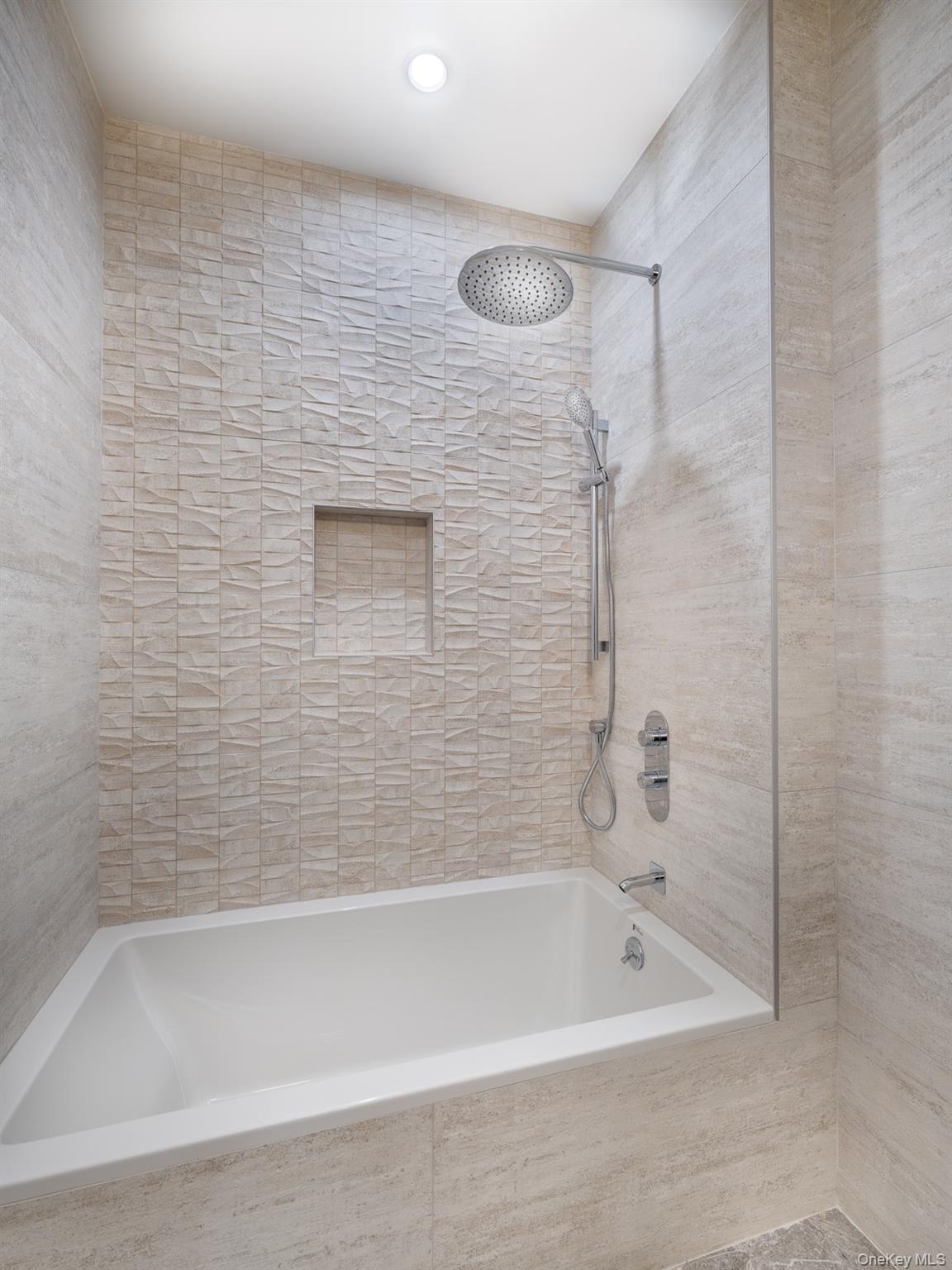 21-31 Shore Boulevard # 3, Astoria, NY 11105