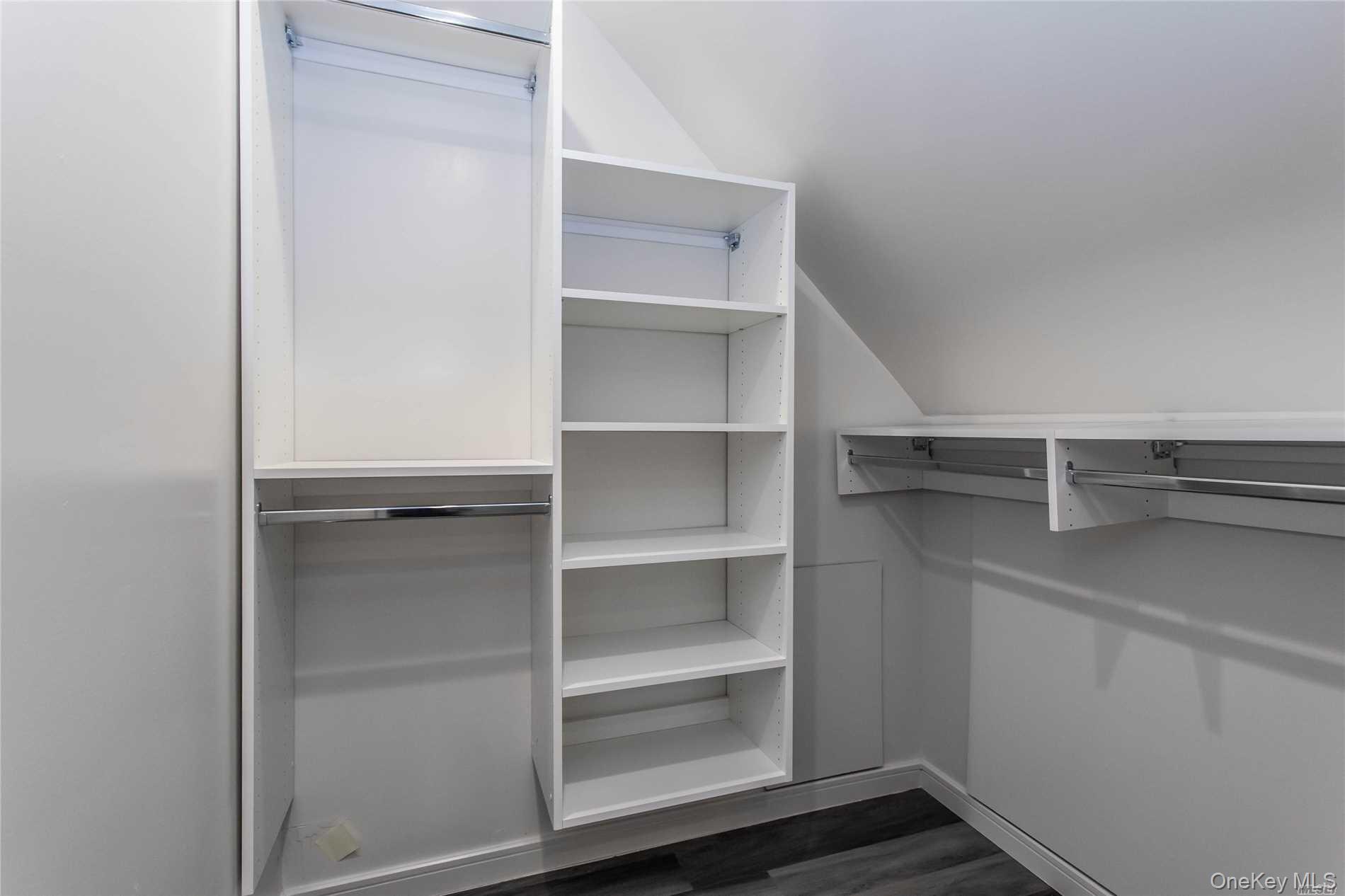 292 Acre Lane, Hicksville, NY 11801