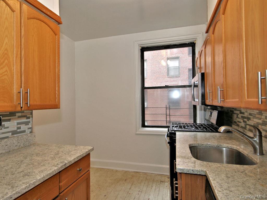 313D Larchmont Acrest West # 313D, Larchmont, NY 10538