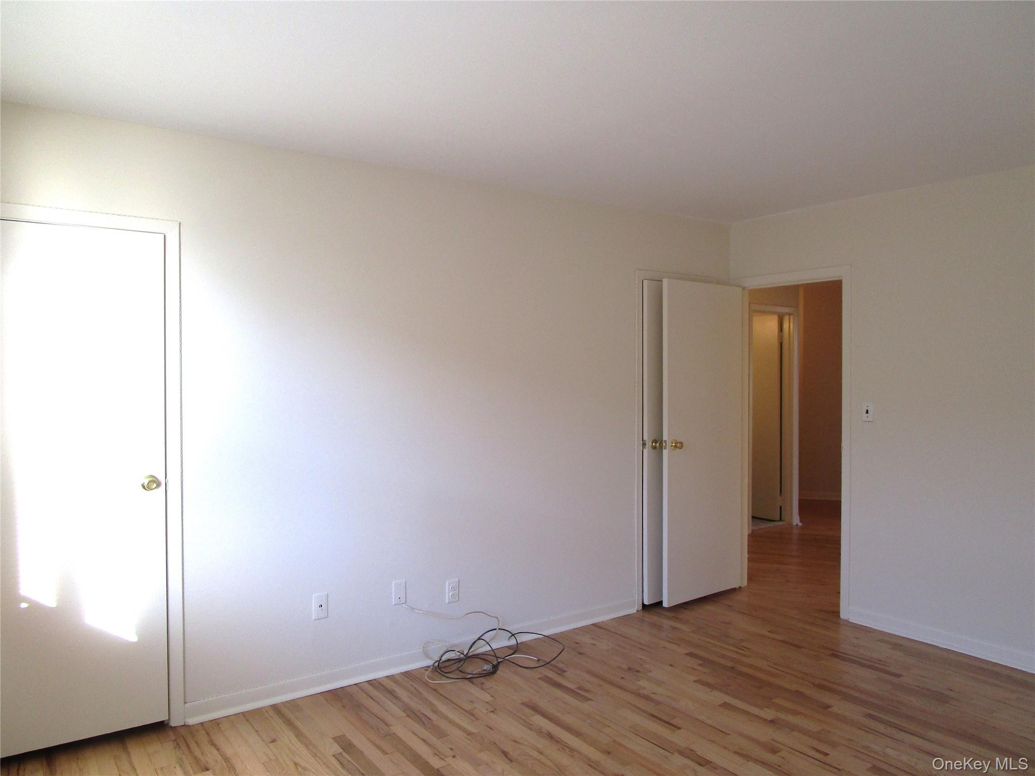 20 Daley Place # 128, Lynbrook, NY 11563