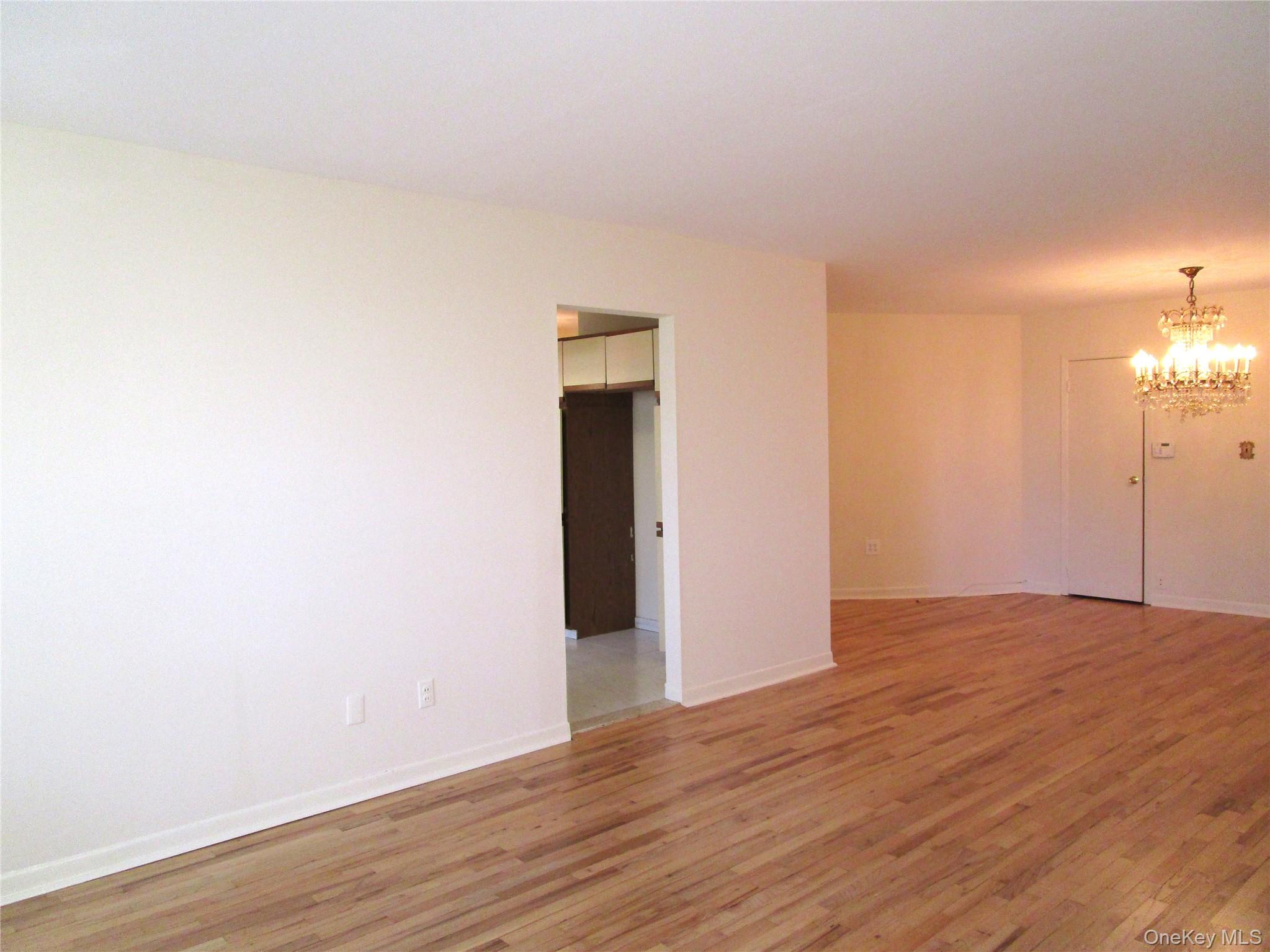 20 Daley Place # 128, Lynbrook, NY 11563