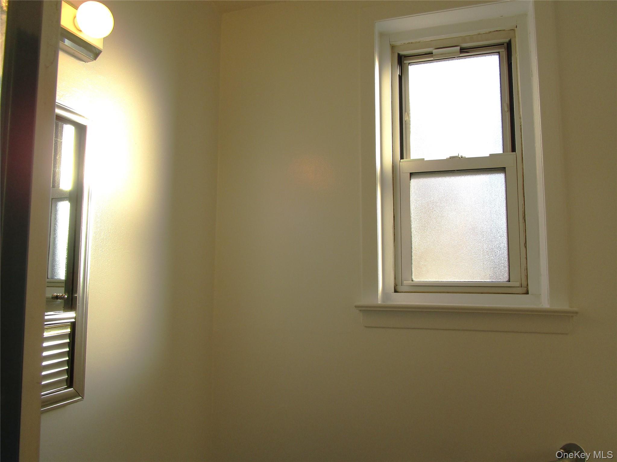 20 Daley Place # 128, Lynbrook, NY 11563