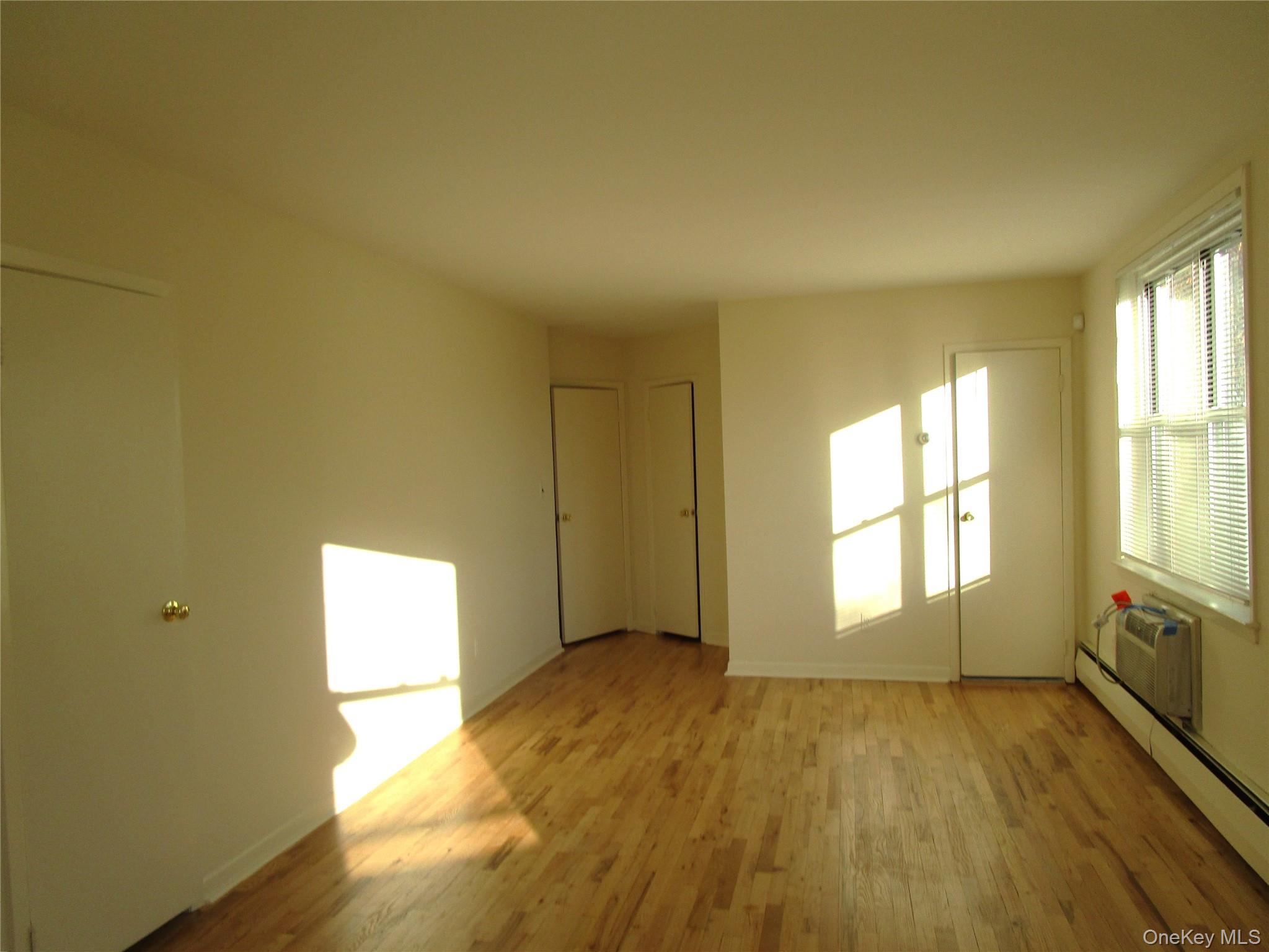 20 Daley Place # 128, Lynbrook, NY 11563