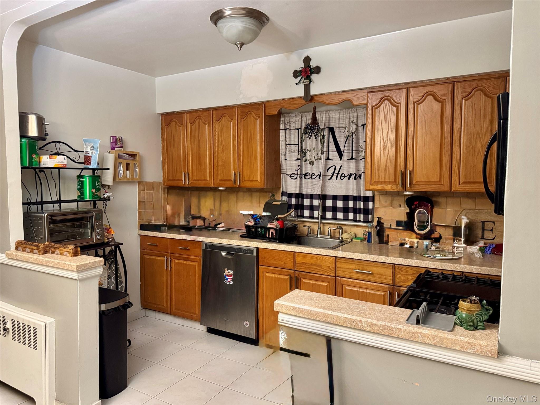 2027 Mayflower Avenue, Bronx, NY 10461