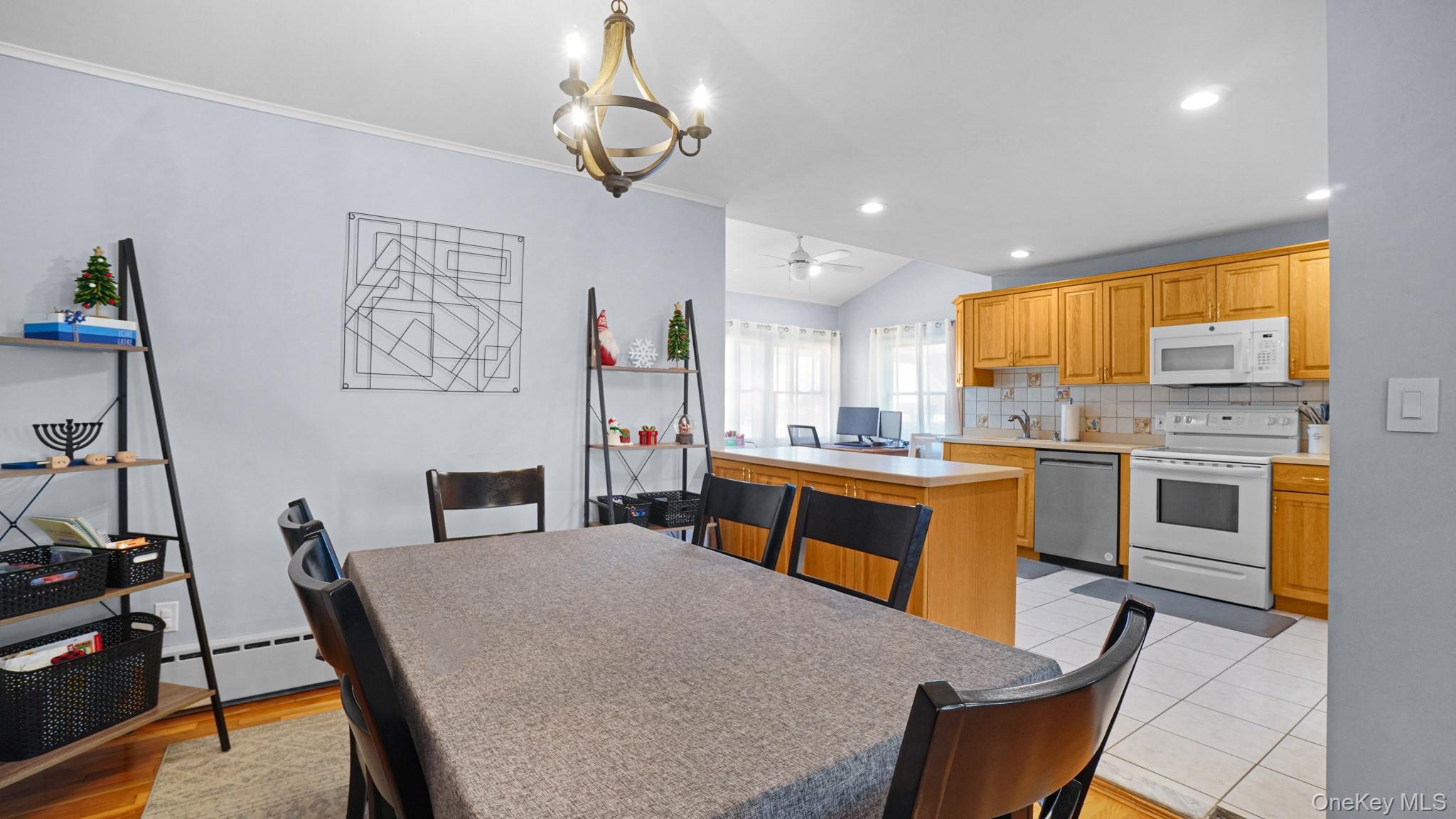 197 W 5th Street, Deer Park, NY 11729