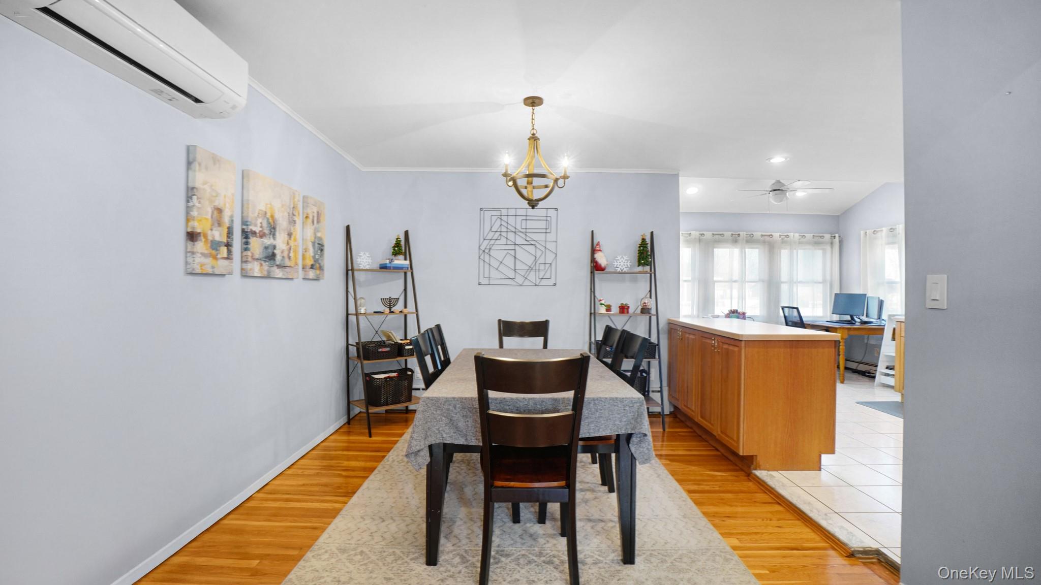 197 W 5th Street, Deer Park, NY 11729