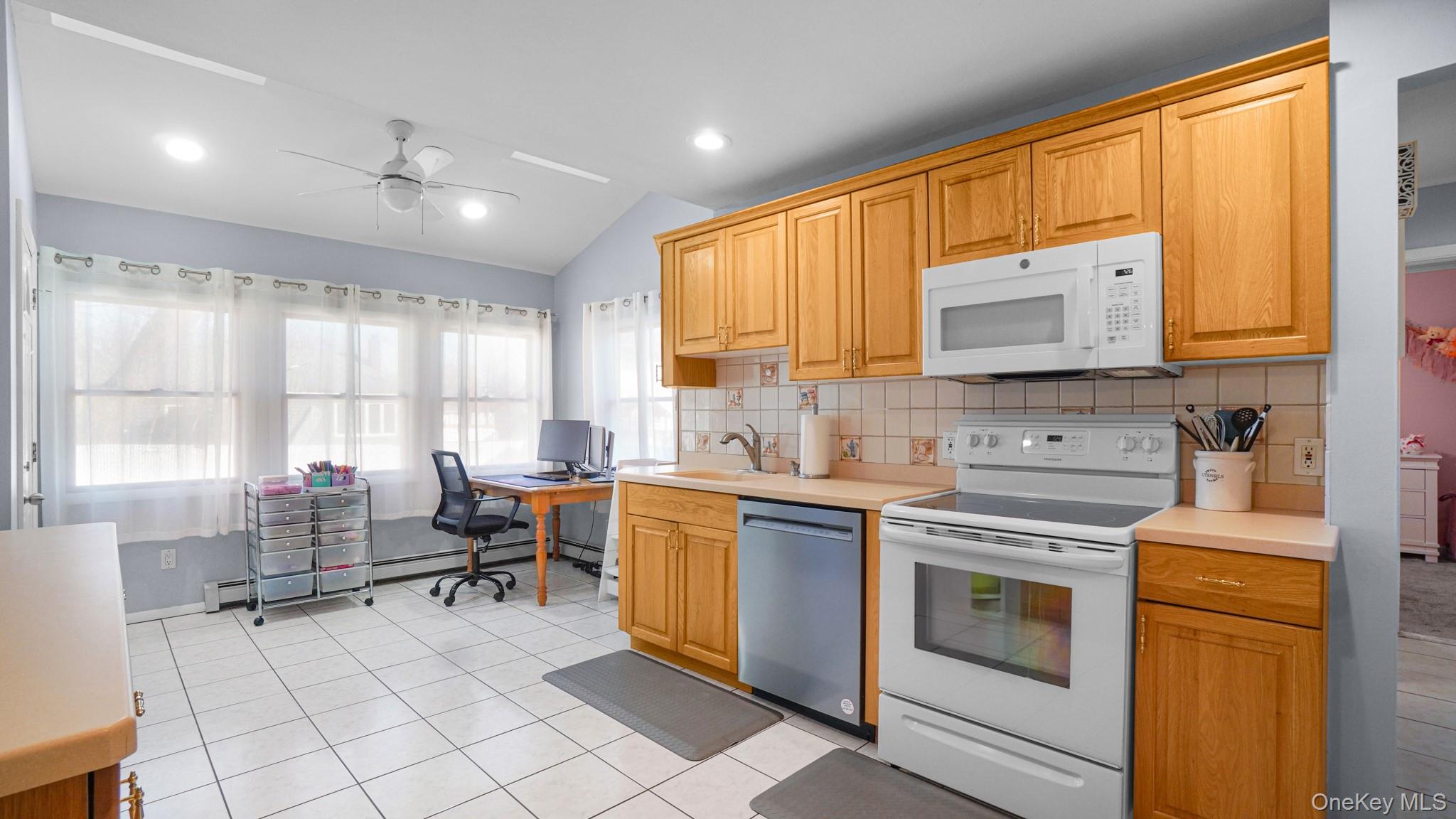 197 W 5th Street, Deer Park, NY 11729