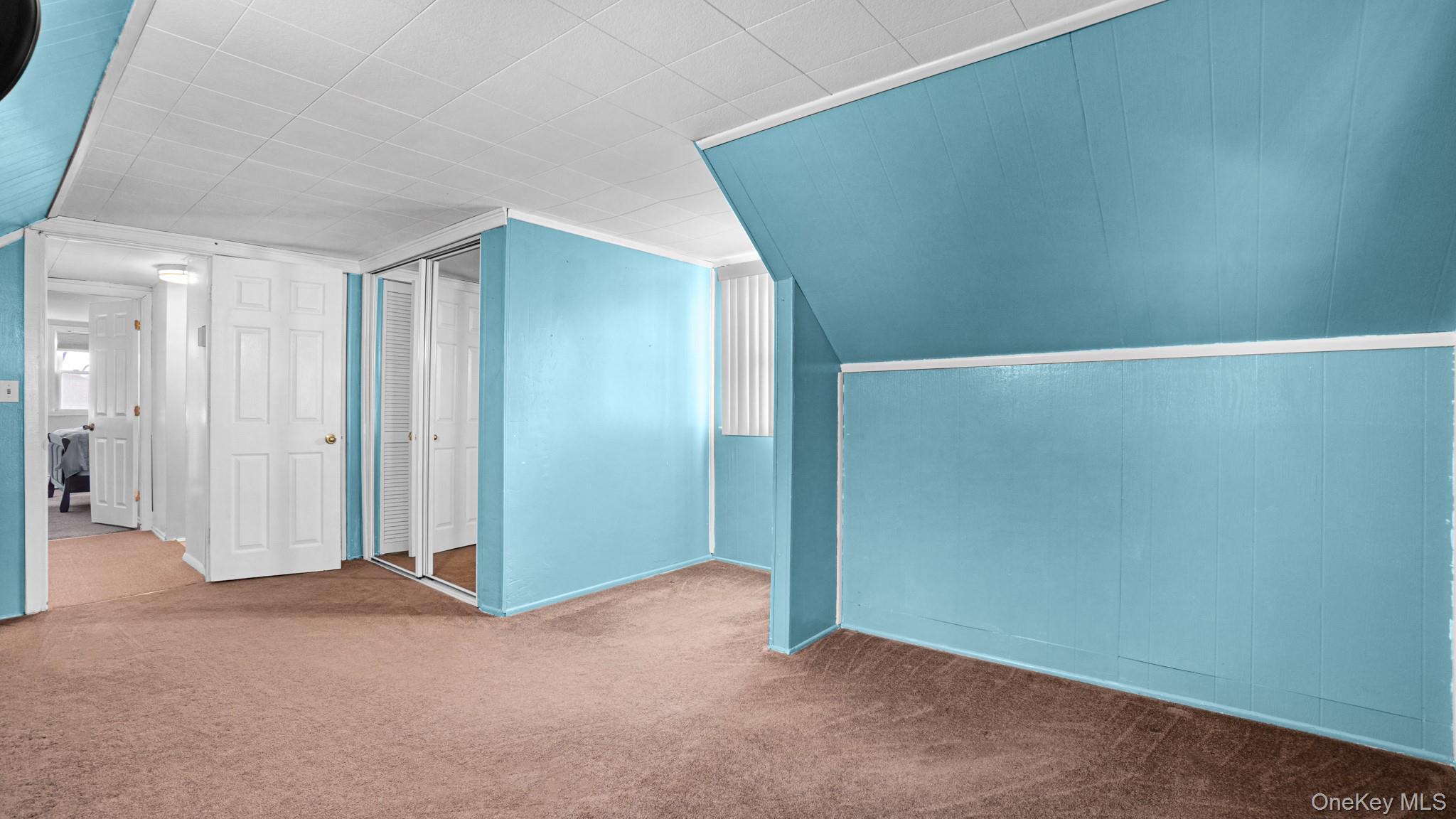 197 W 5th Street, Deer Park, NY 11729