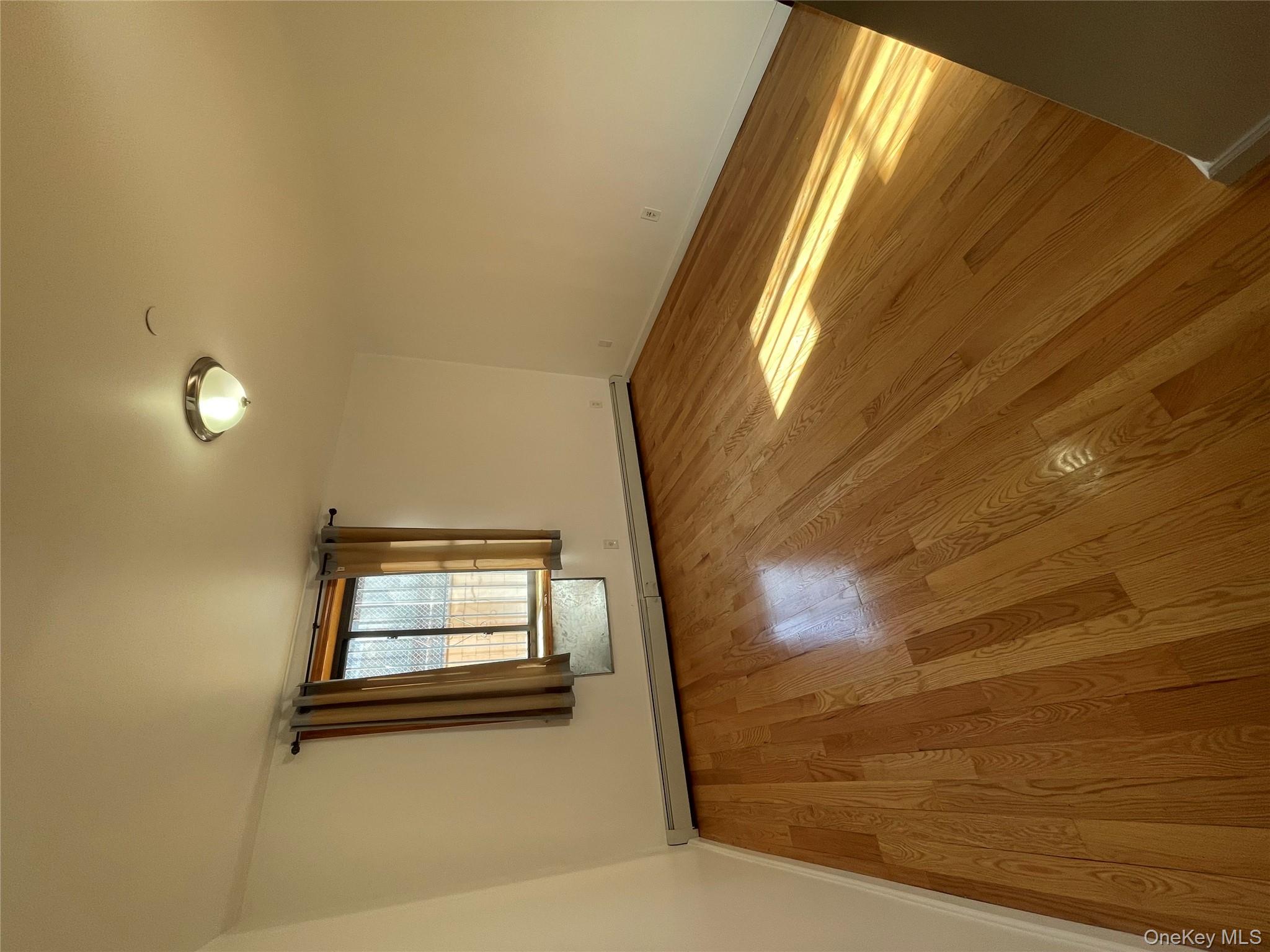 7548 Parsons Boulevard # 1C, Fresh Meadows, NY 11366