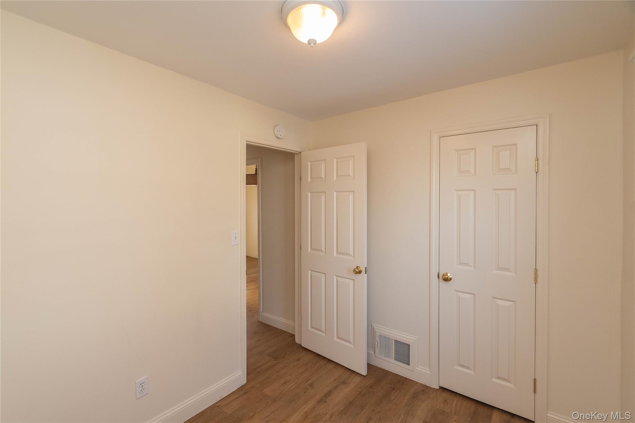 35 Hudson Terrace, Marlboro, NY 12542