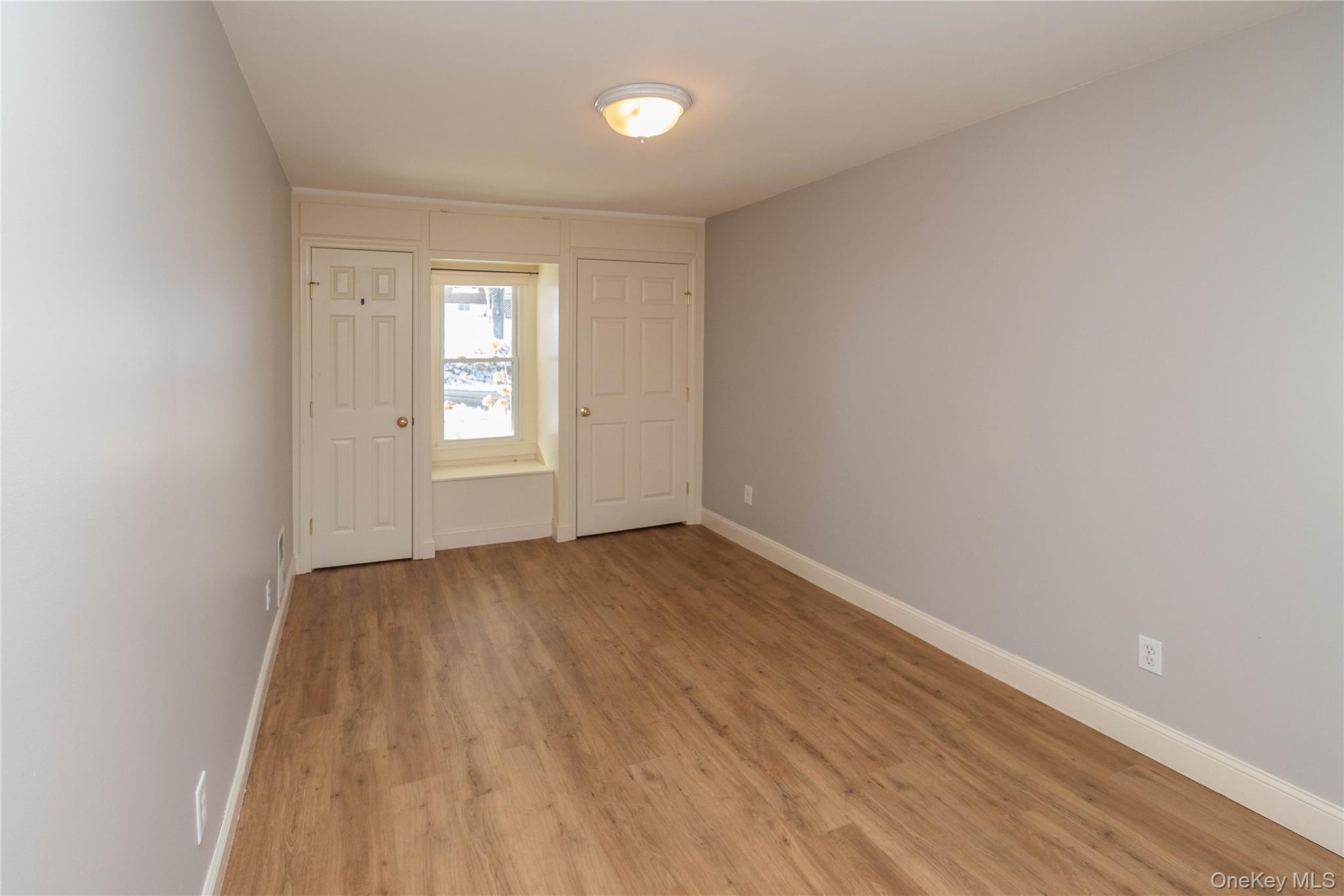 35 Hudson Terrace, Marlboro, NY 12542