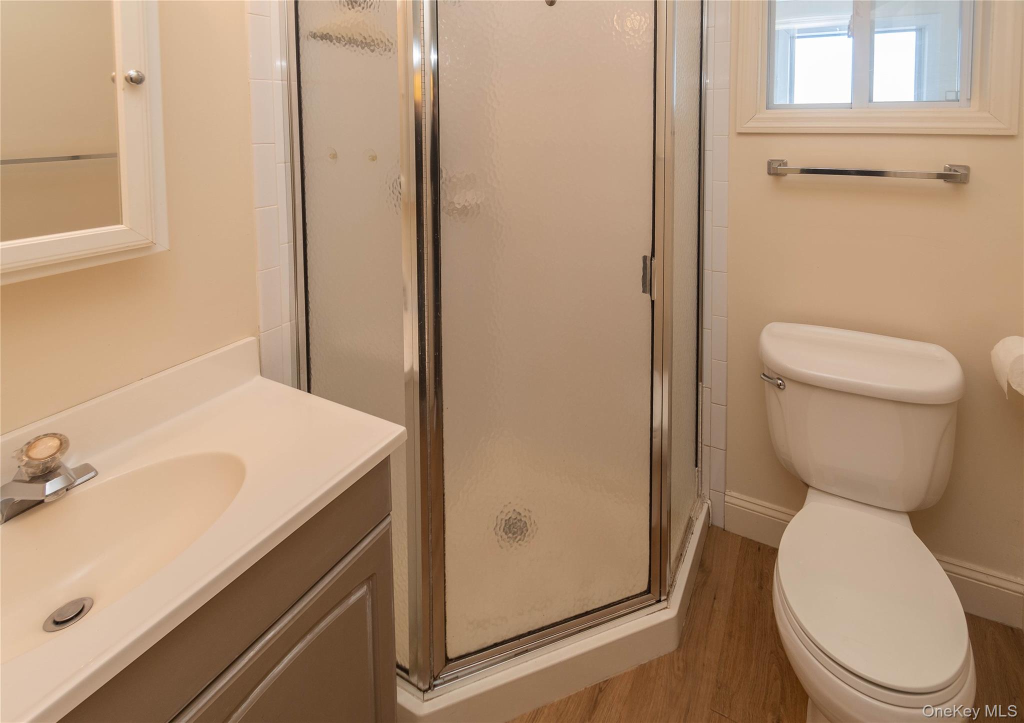 35 Hudson Terrace, Marlboro, NY 12542