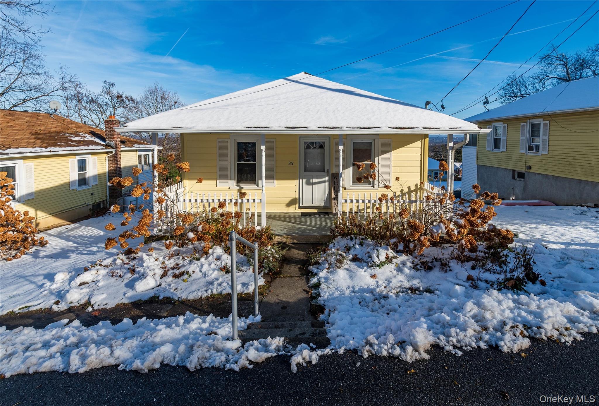 35 Hudson Terrace, Marlboro, NY 12542