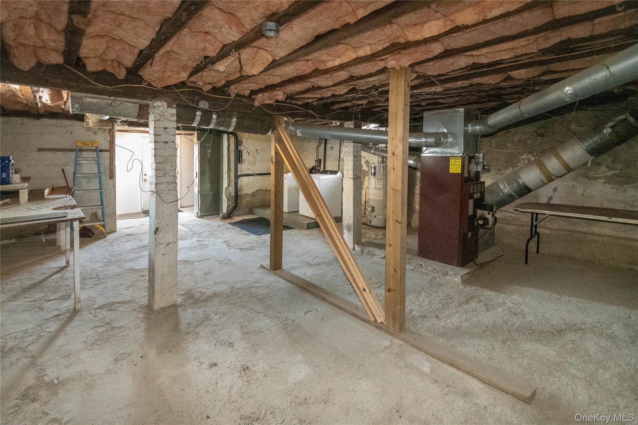 35 Hudson Terrace, Marlboro, NY 12542