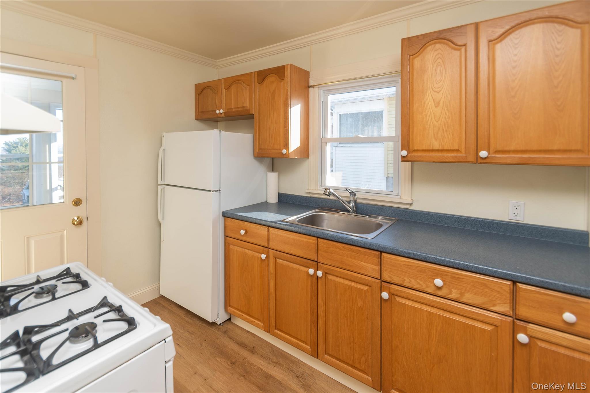 35 Hudson Terrace, Marlboro, NY 12542