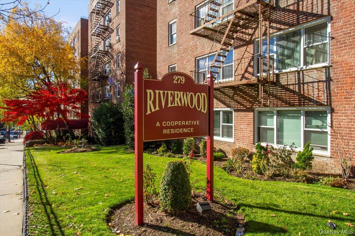 279 N BROADWAY # 6C, Yonkers, NY 10701
