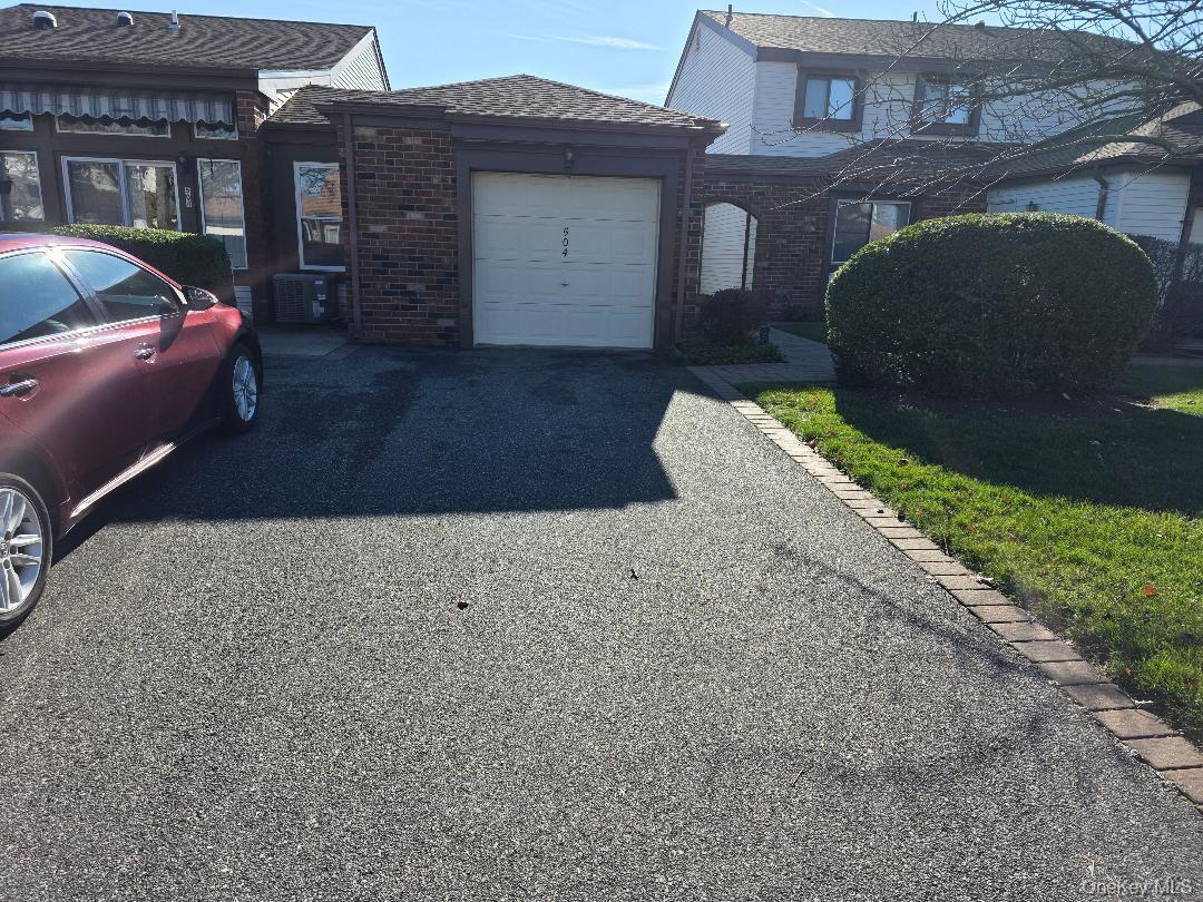 504 Gotham Court N, Saint James, NY 11780