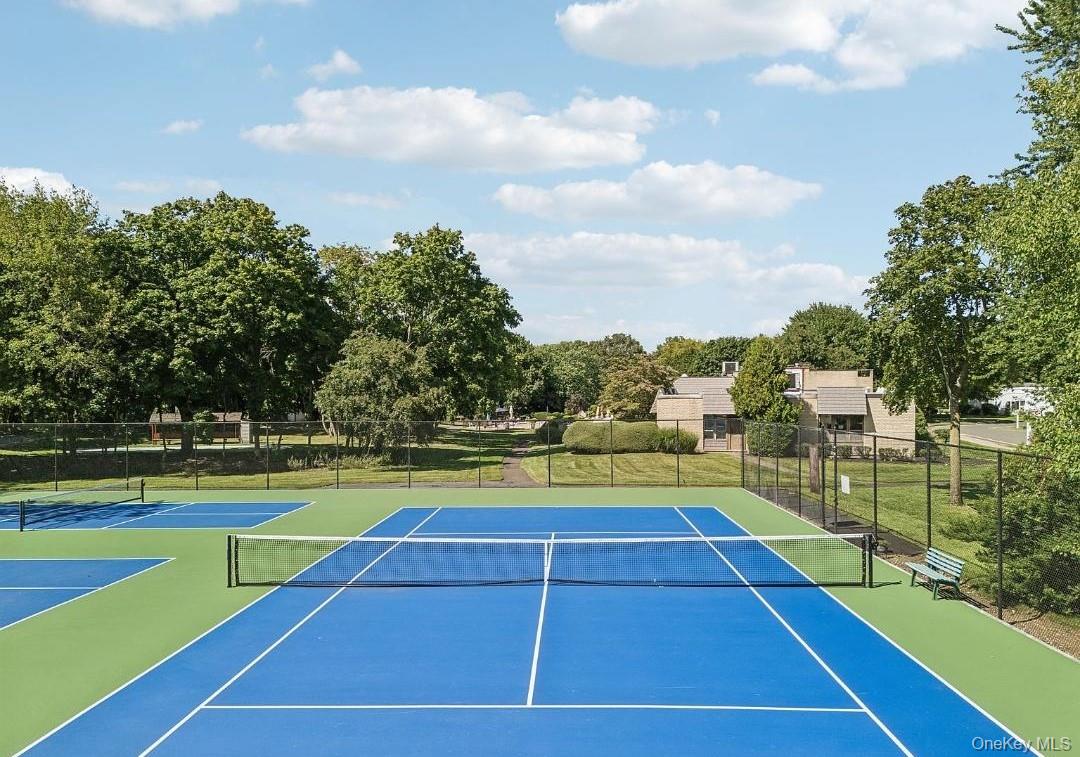 504 Gotham Court N, Saint James, NY 11780