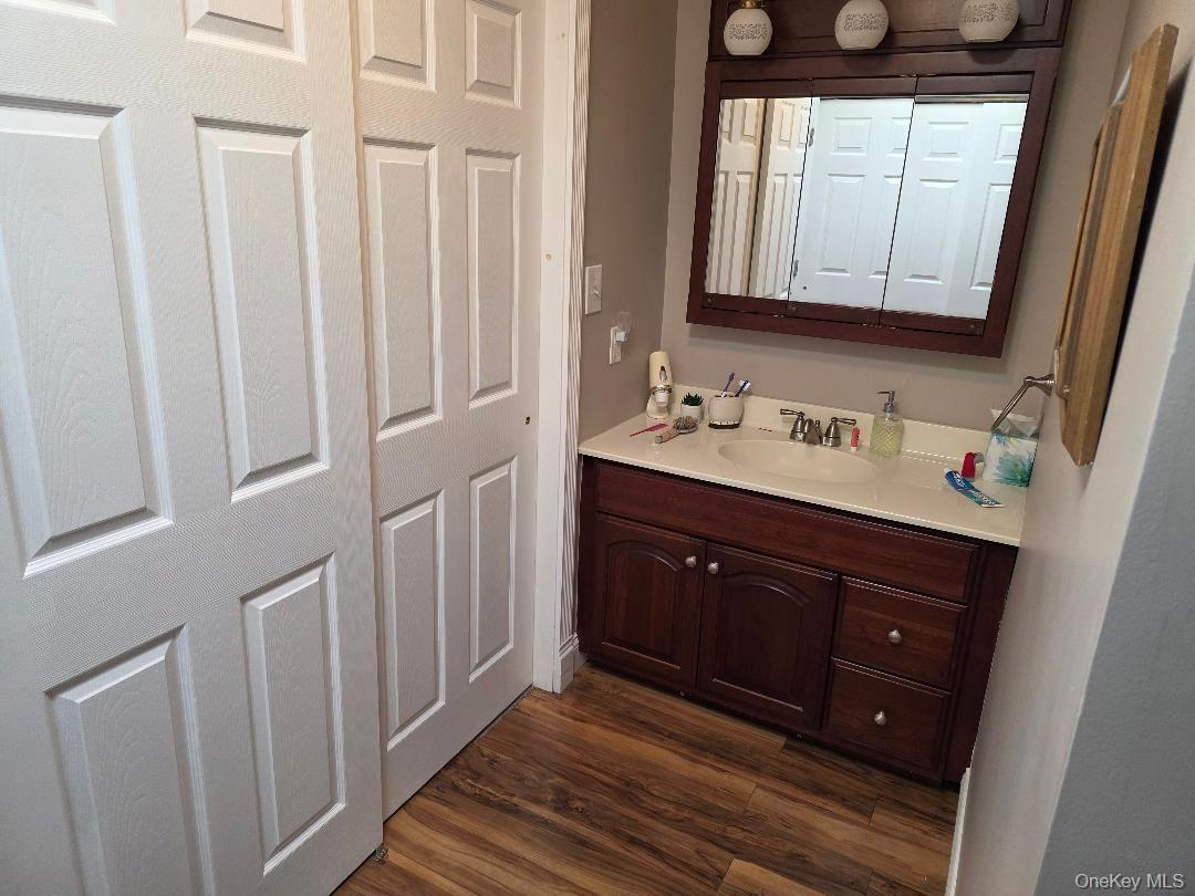 504 Gotham Court N, Saint James, NY 11780