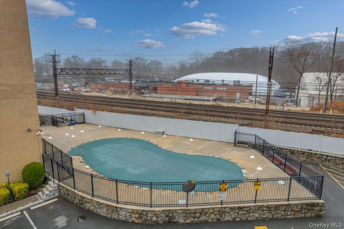 480 Halstead Avenue # 5M, Harrison, NY 10528