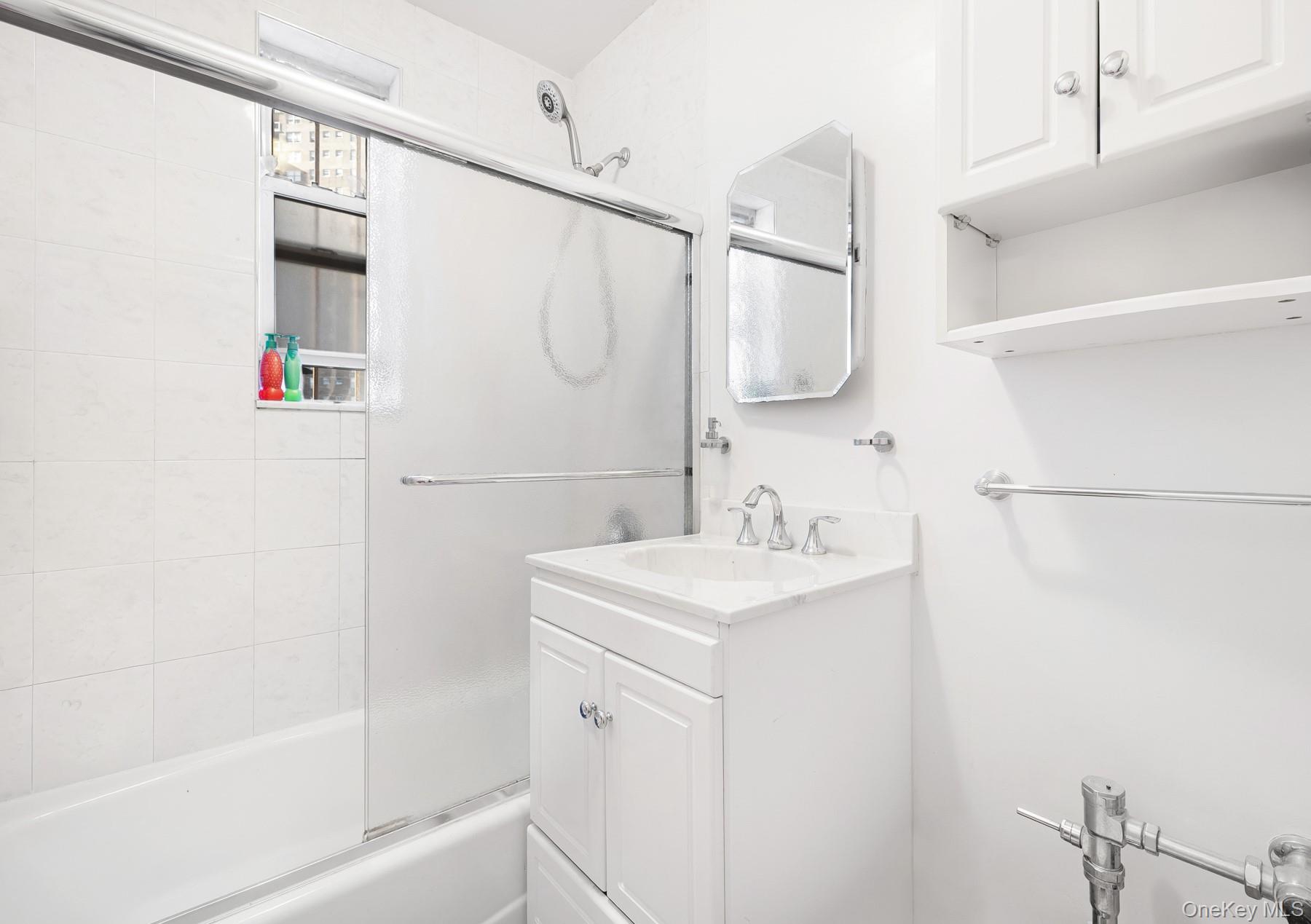 104-20 68th Drive # B22, Forest Hills, NY 11375