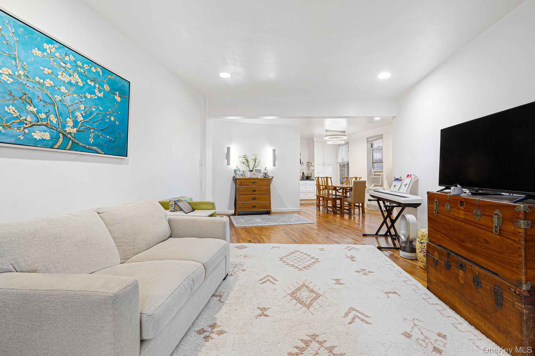 104-20 68th Drive # B22, Forest Hills, NY 11375