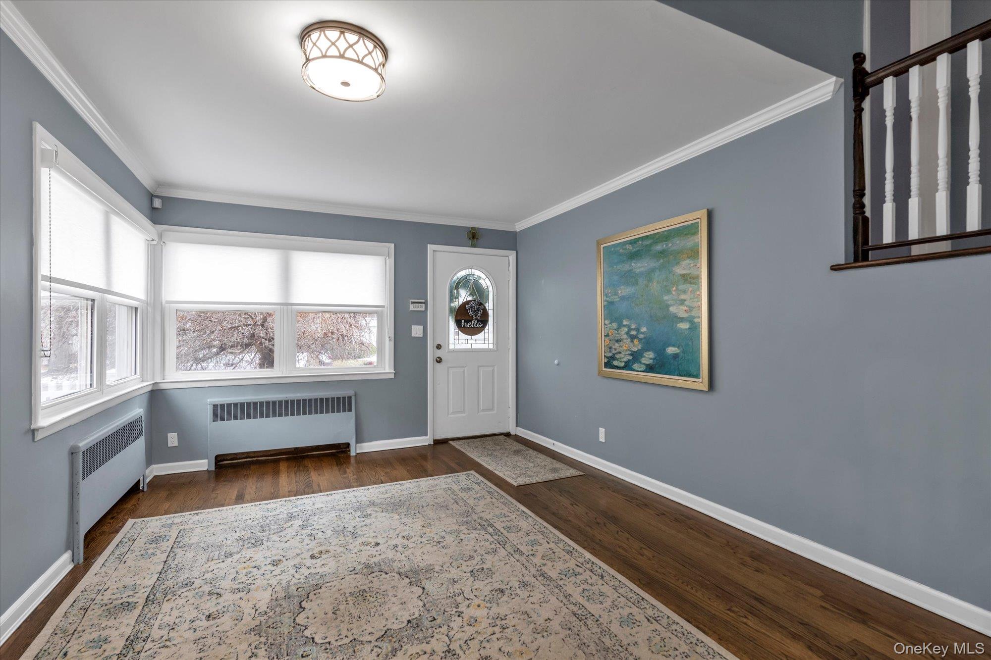 30 York Street, Malverne, NY 11565