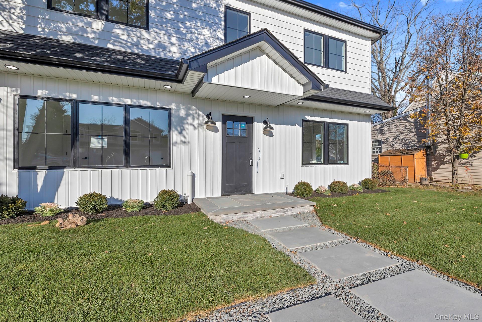 24 Rim Lane, Hicksville, NY 11801