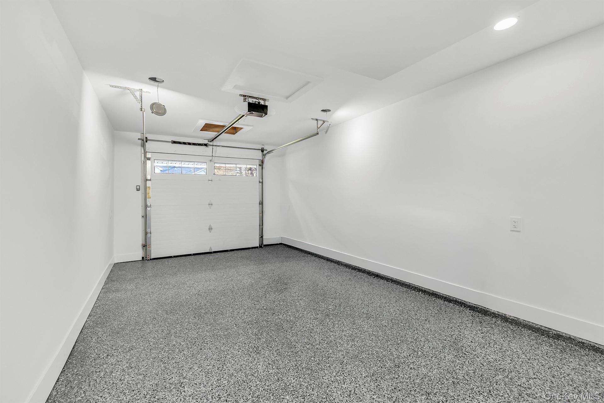 24 Rim Lane, Hicksville, NY 11801