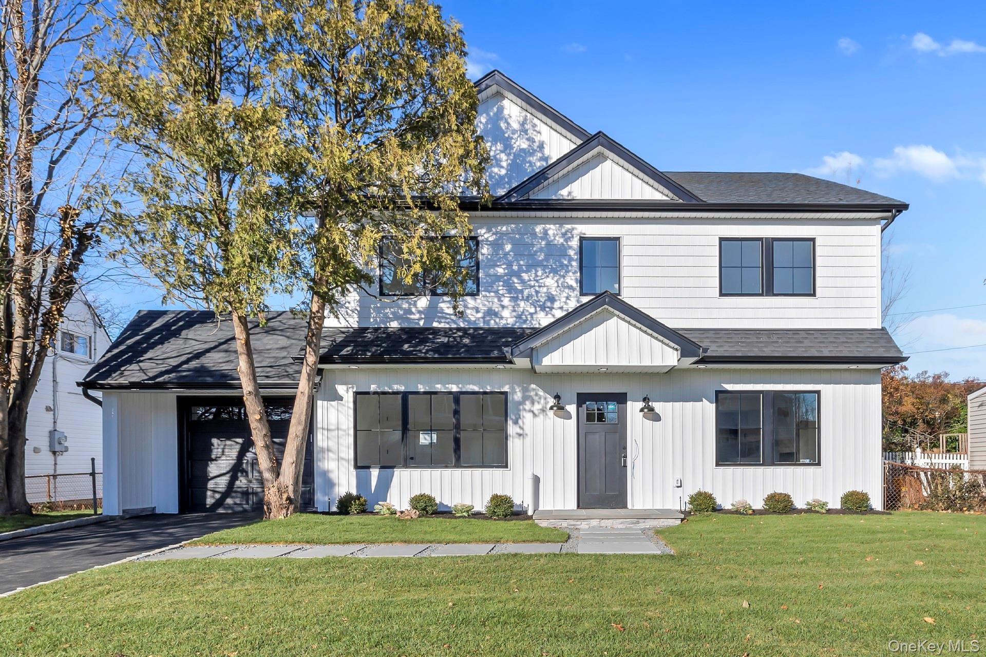 24 Rim Lane, Hicksville, NY 11801