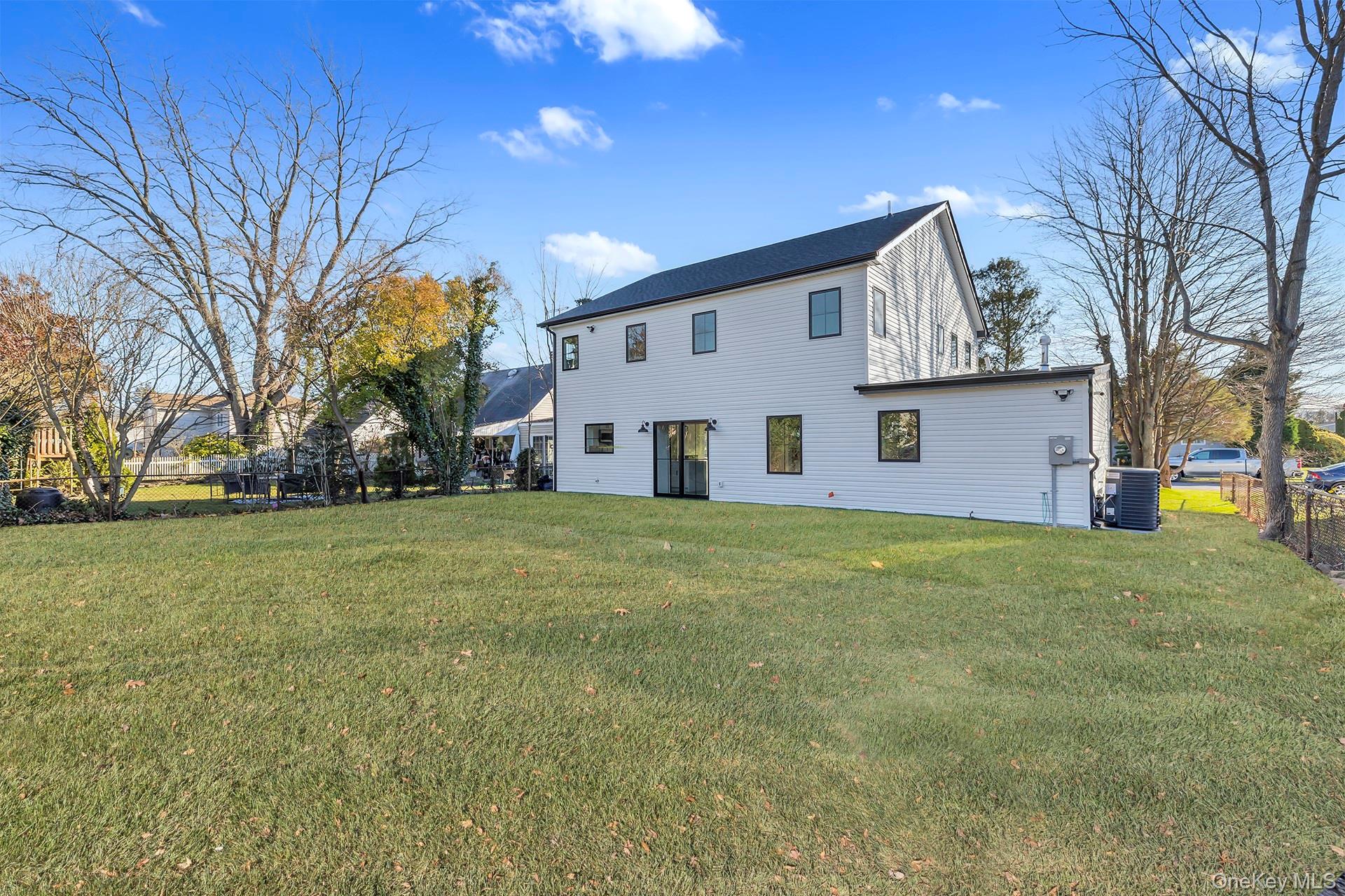 24 Rim Lane, Hicksville, NY 11801