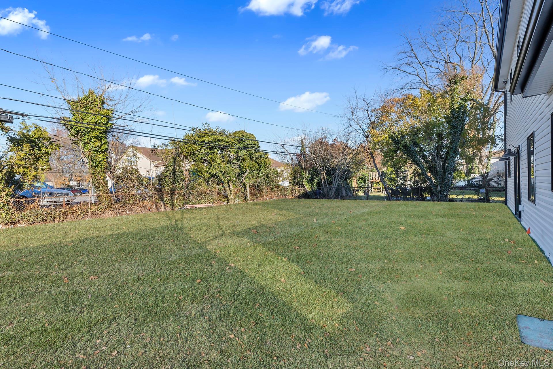 24 Rim Lane, Hicksville, NY 11801