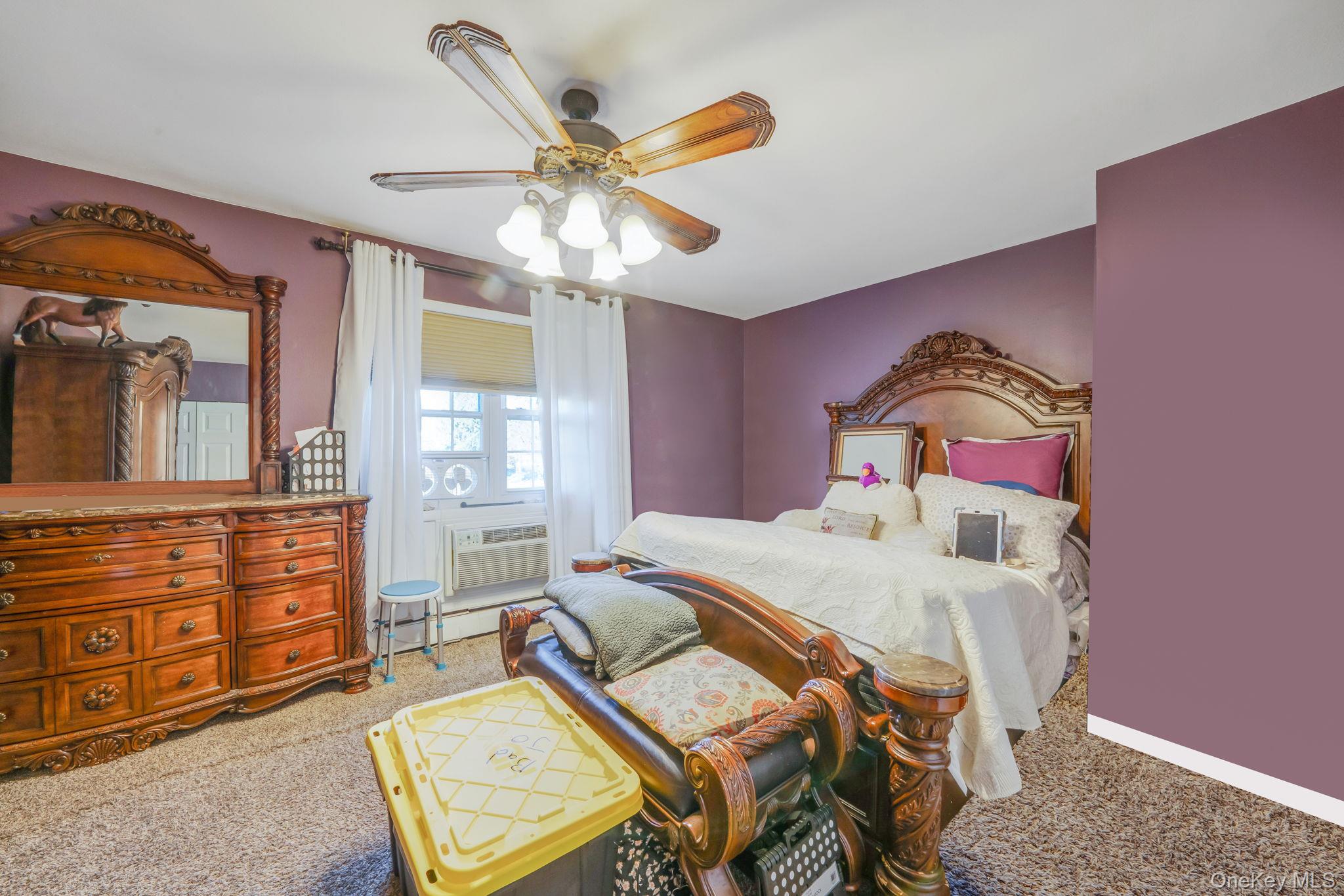 460 Old Town Road # 2J, Port Jefferson Station, NY 11776