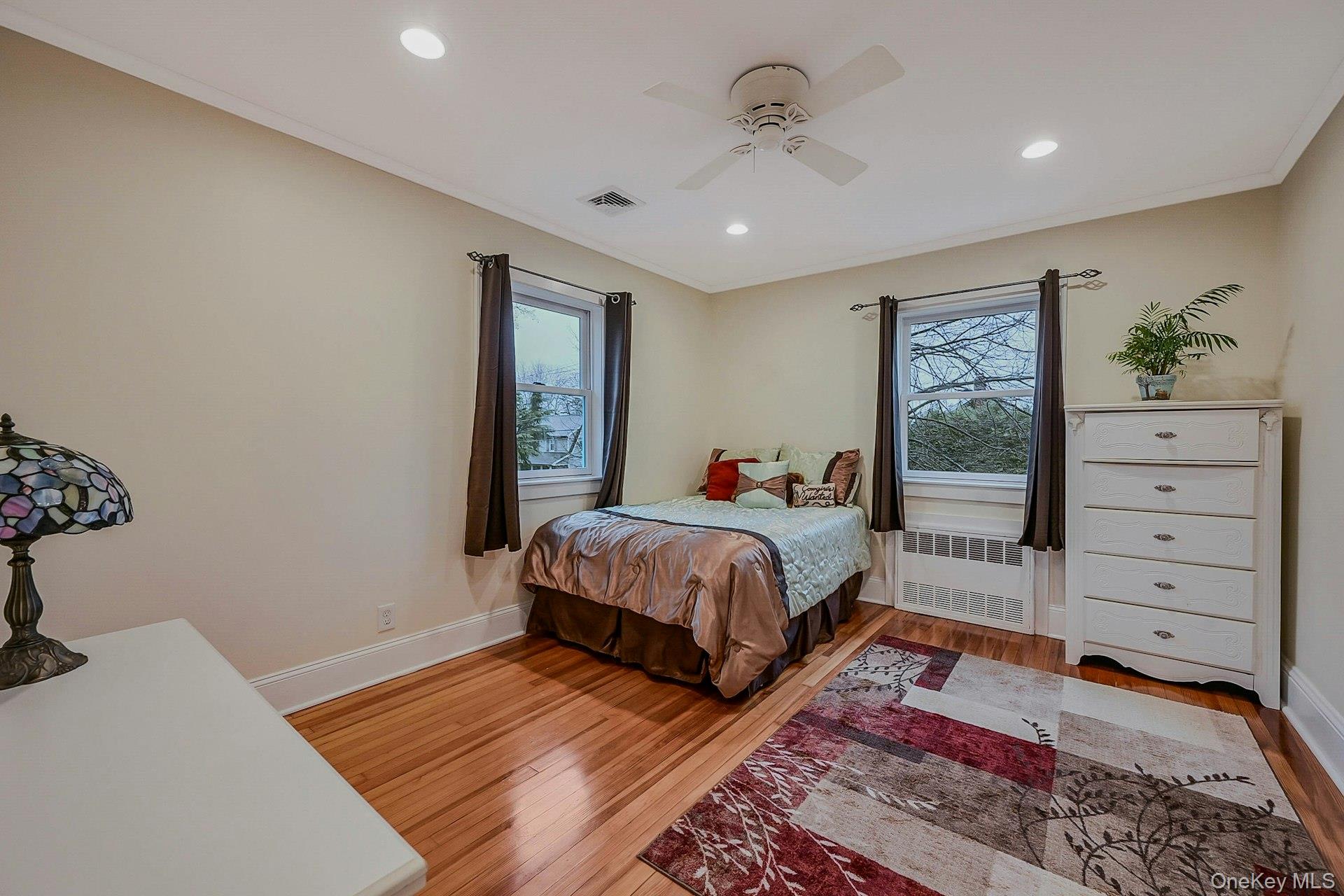 100 Cedar Avenue, Rockville Centre, NY 11570