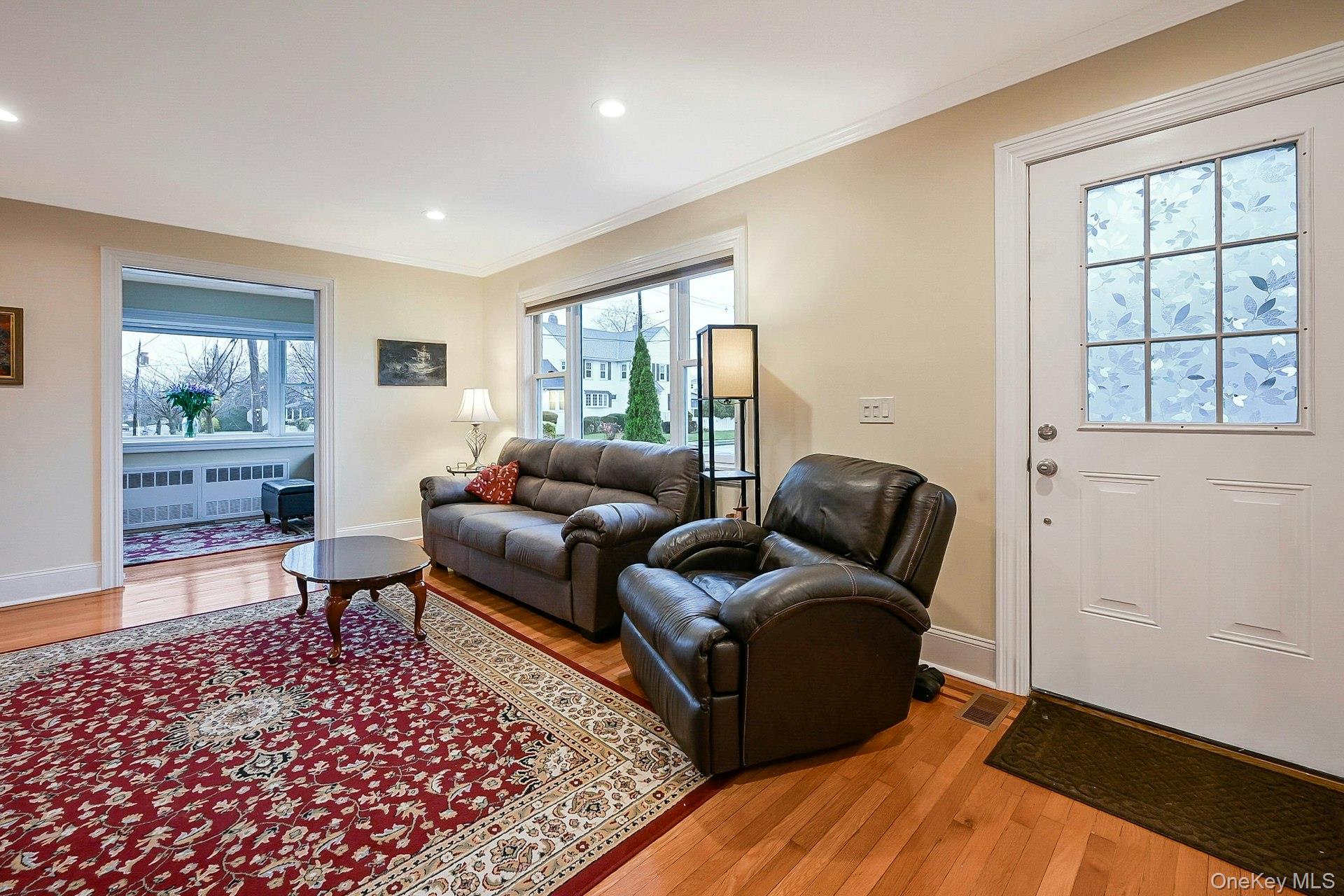 100 Cedar Avenue, Rockville Centre, NY 11570