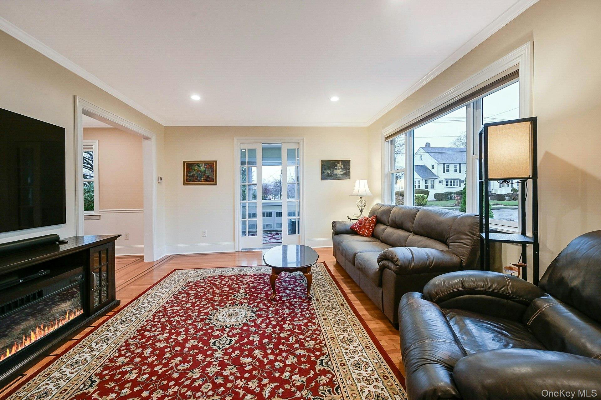 100 Cedar Avenue, Rockville Centre, NY 11570