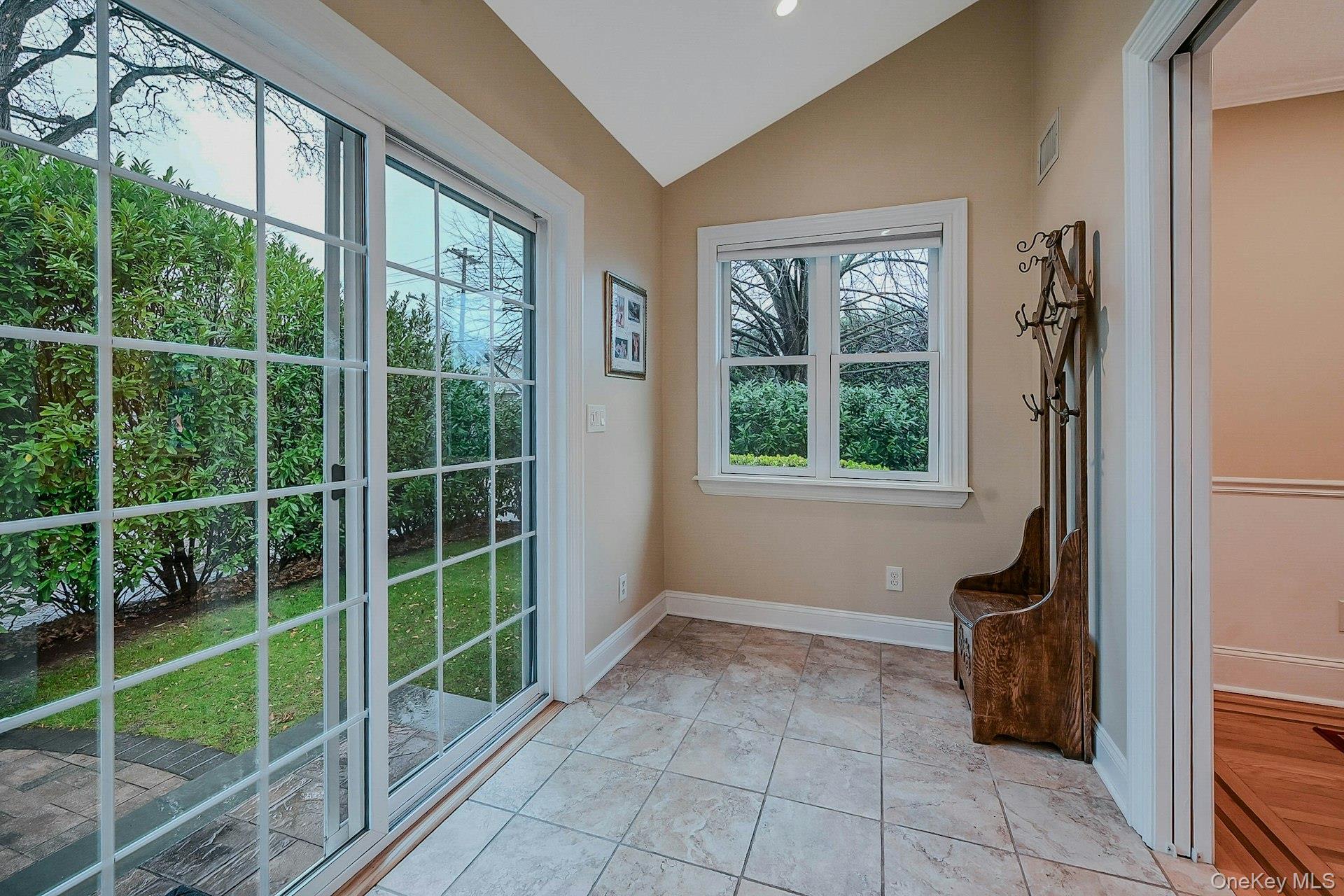 100 Cedar Avenue, Rockville Centre, NY 11570