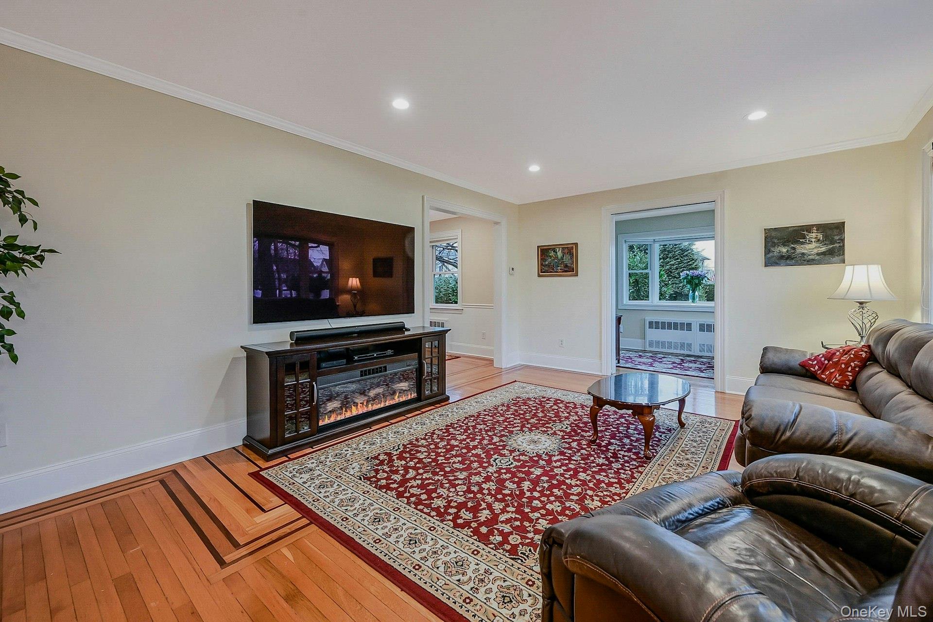 100 Cedar Avenue, Rockville Centre, NY 11570