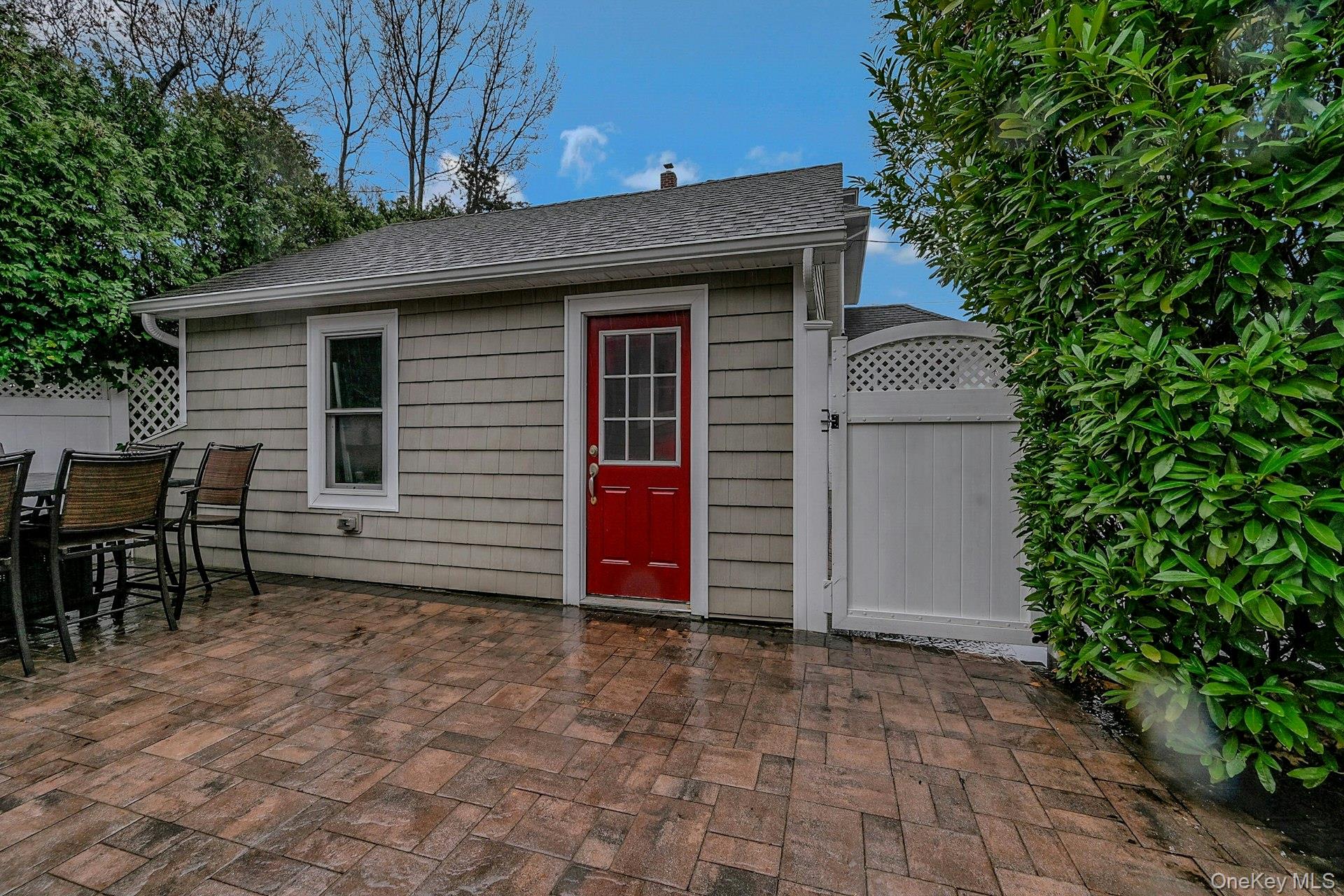 100 Cedar Avenue, Rockville Centre, NY 11570