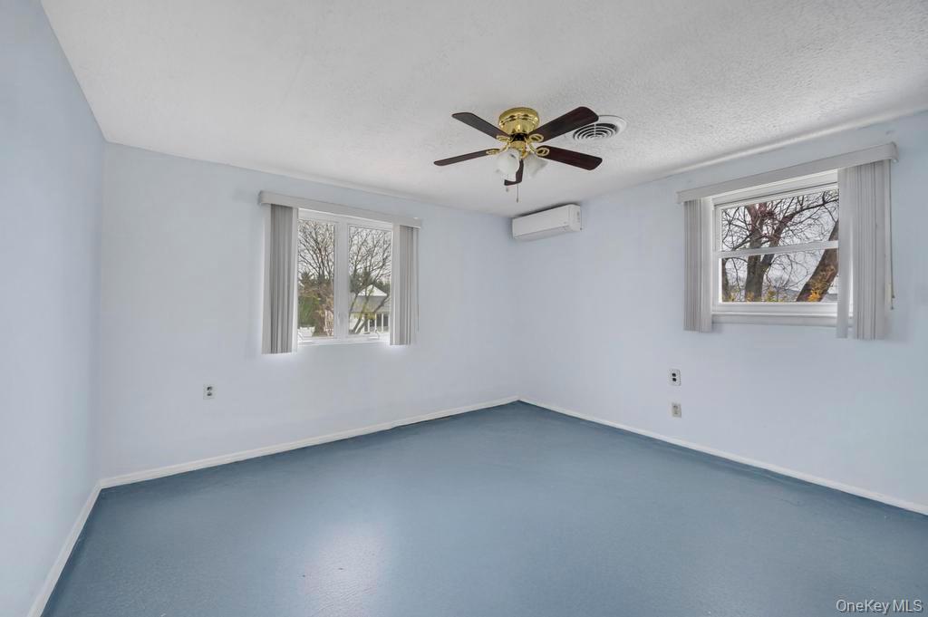 64 Fox Place, Hicksville, NY 11801