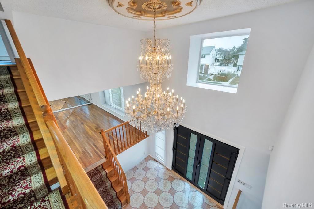 64 Fox Place, Hicksville, NY 11801