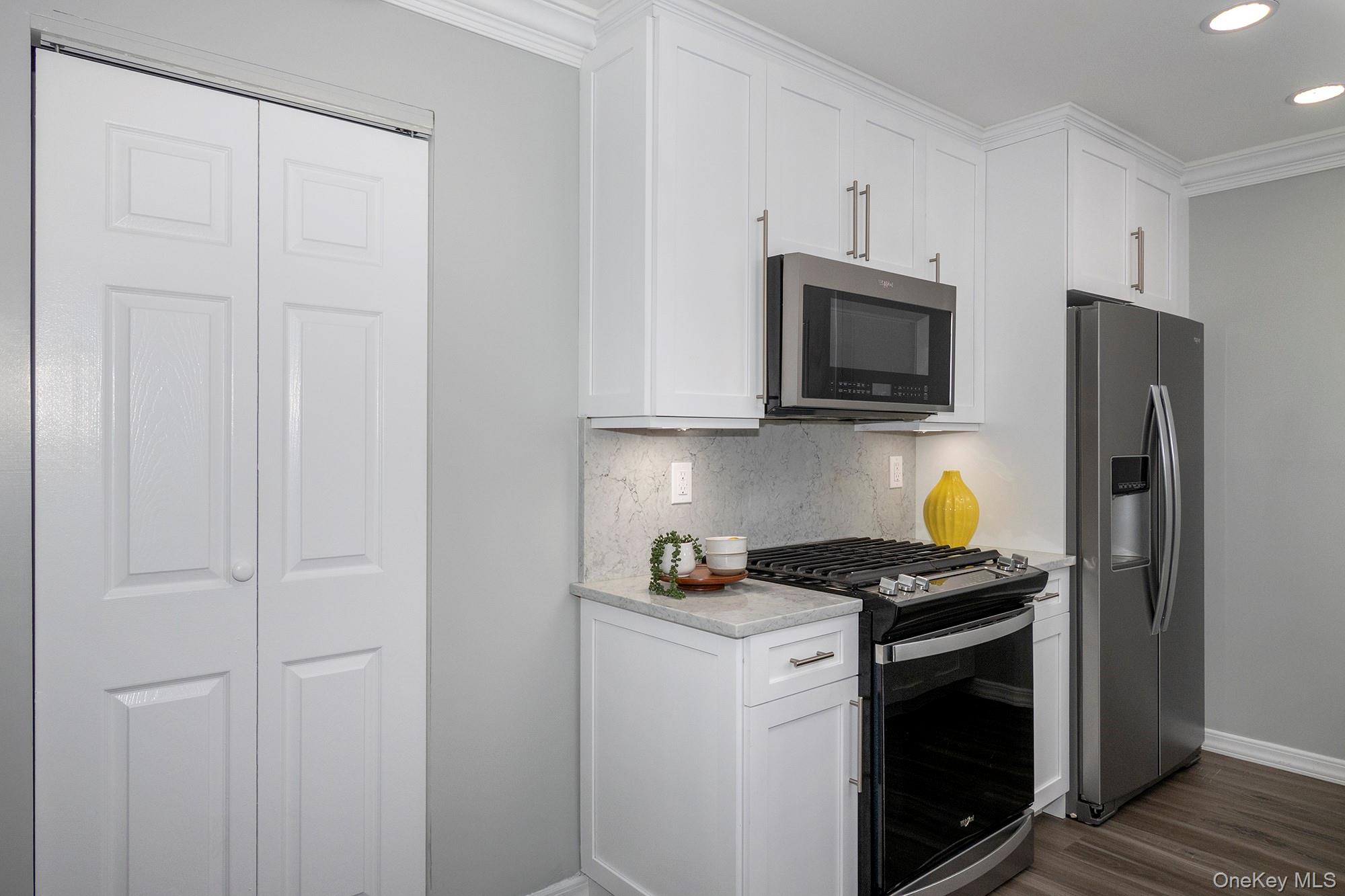 1703 Saddle Rock Road # 1703, Holbrook, NY 11741