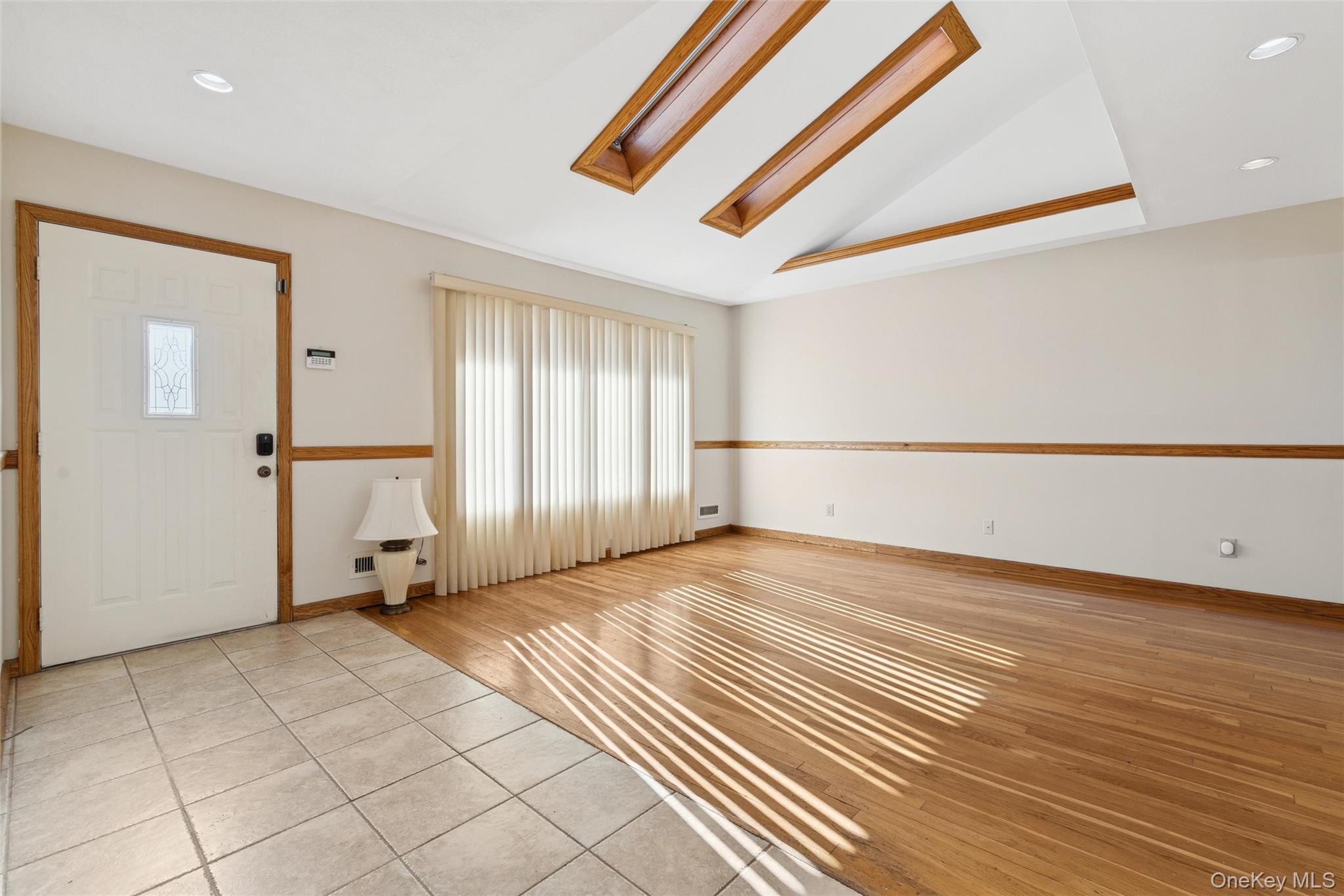 7 Joyce Lane, Commack, NY 11725